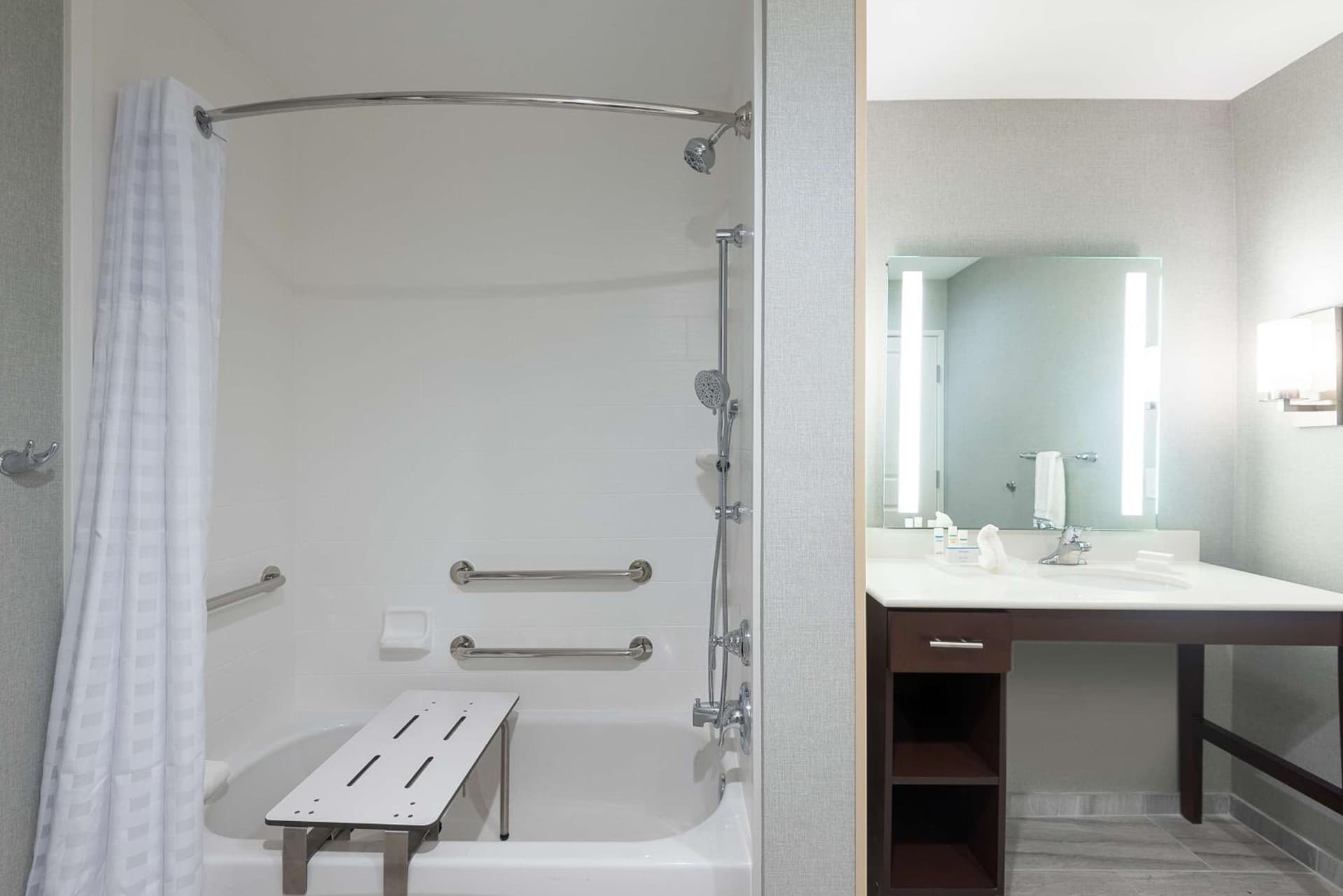 Homewood Suites By Hilton Fayetteville gallery photo in Fayetteville, NC — image 16