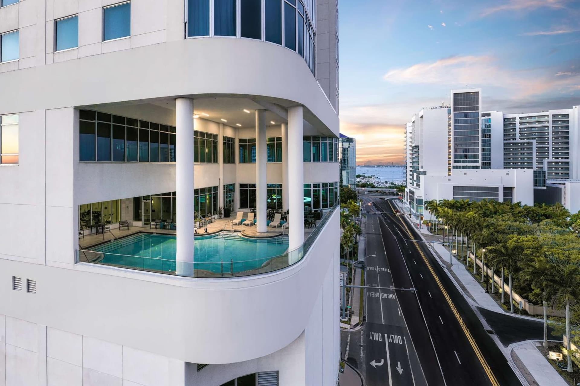 Embassy Suites By Hilton Sarasota gallery photo in Sarasota, FL — image 43