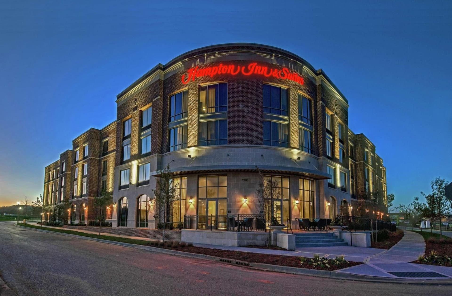 Hampton Inn & Suites Franklin Berry Farms, Tn interior in Franklin, TN — gallery photo 2