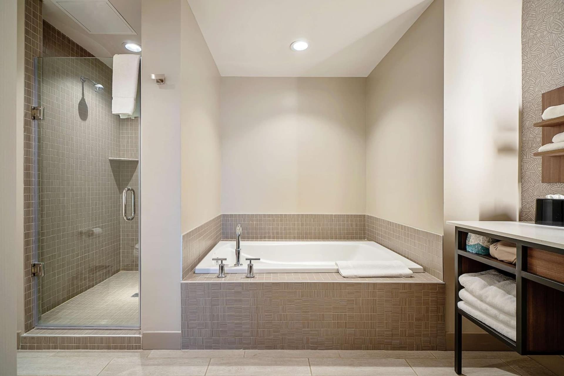 Hilton Garden Inn Edmond/Oklahoma City North gallery photo in Edmond, OK — image 43