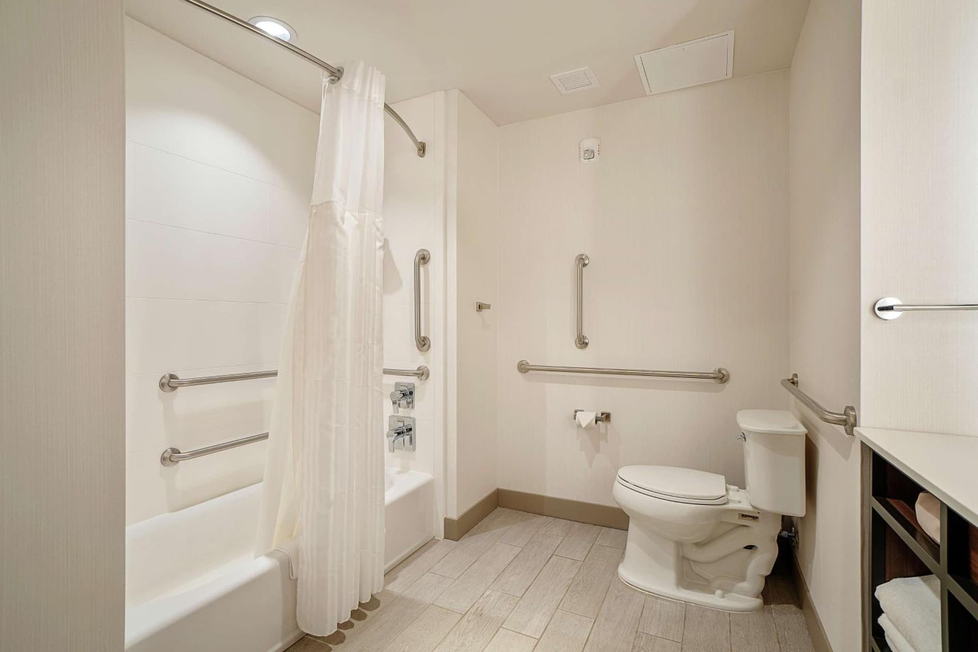 Hilton Garden Inn Edmond/Oklahoma City North gallery photo in Edmond, OK — image 9