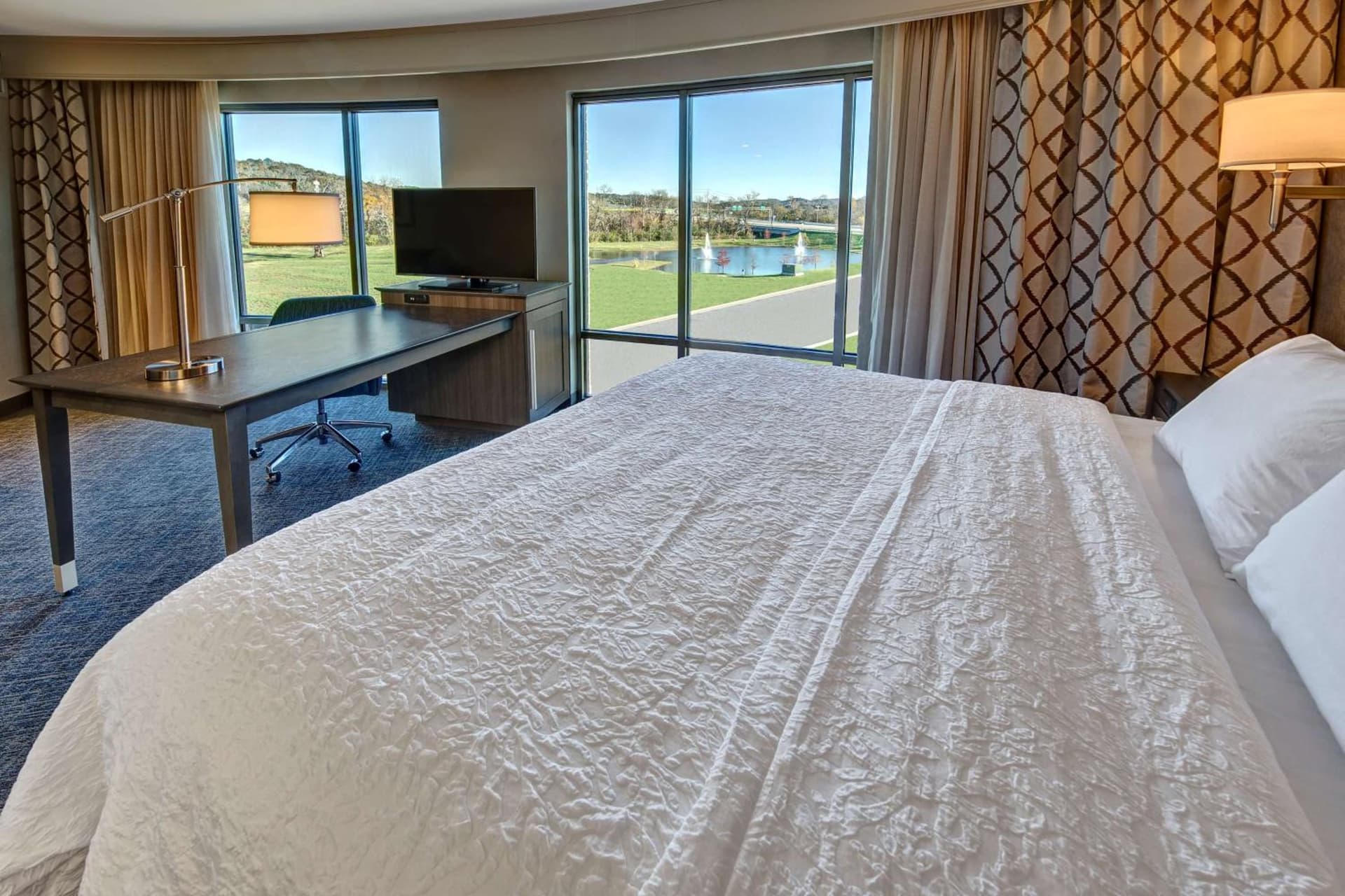 Hampton Inn & Suites Franklin Berry Farms, Tn gallery photo in Franklin, TN — image 9