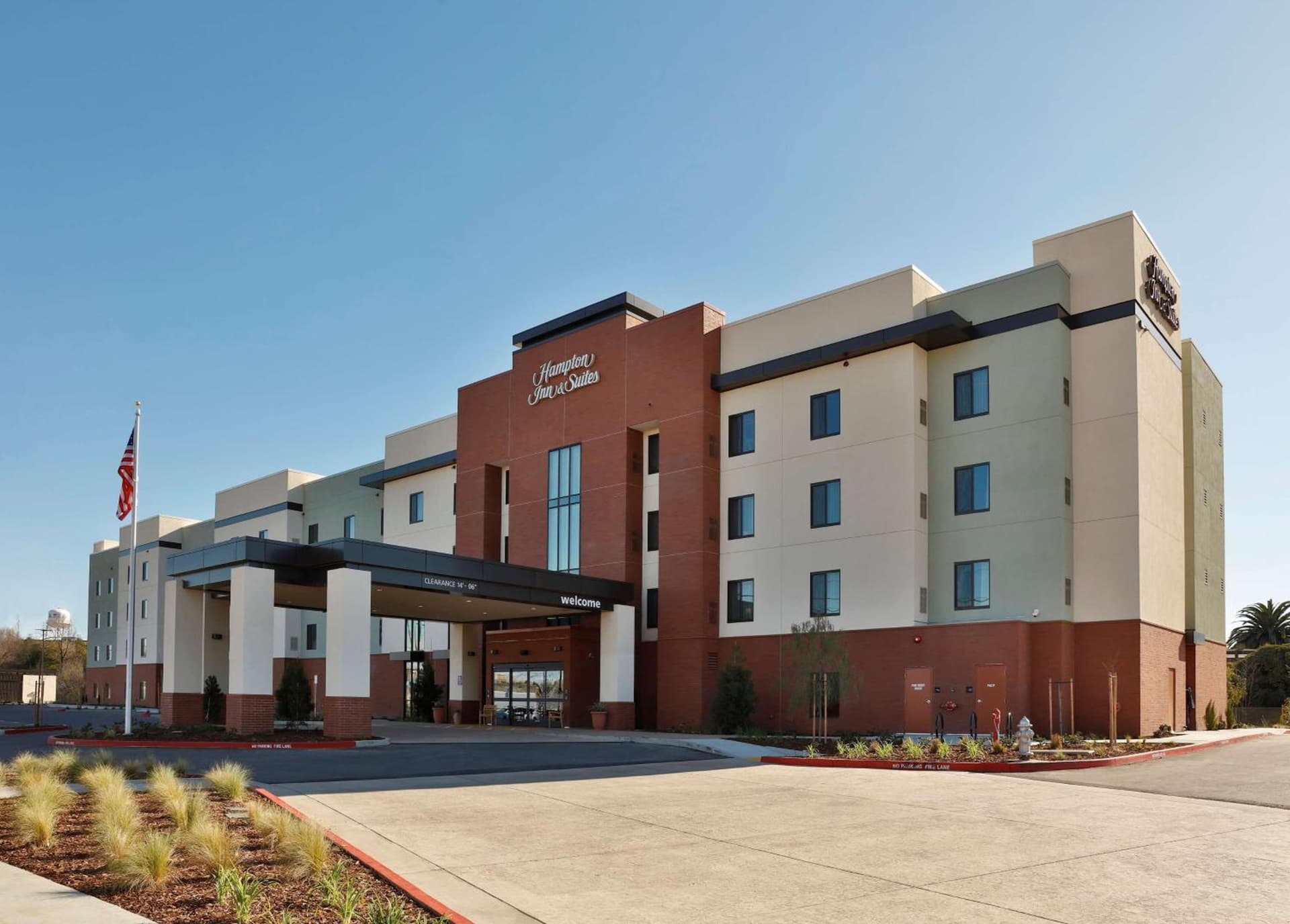Hampton Inn & Suites Sacramento at CSUS featured exterior or lobby in Sacramento, CA — similar hotel