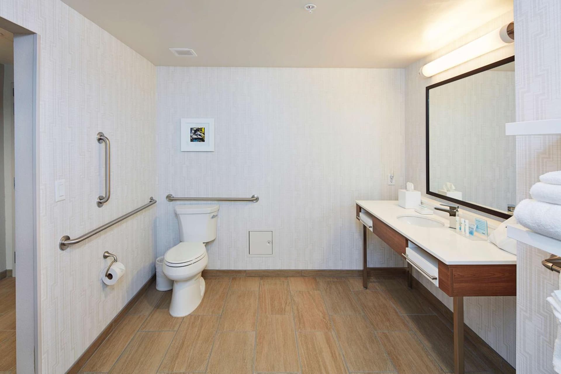 Hampton Inn & Suites Sacramento at CSUS gallery photo in Sacramento, CA — image 42