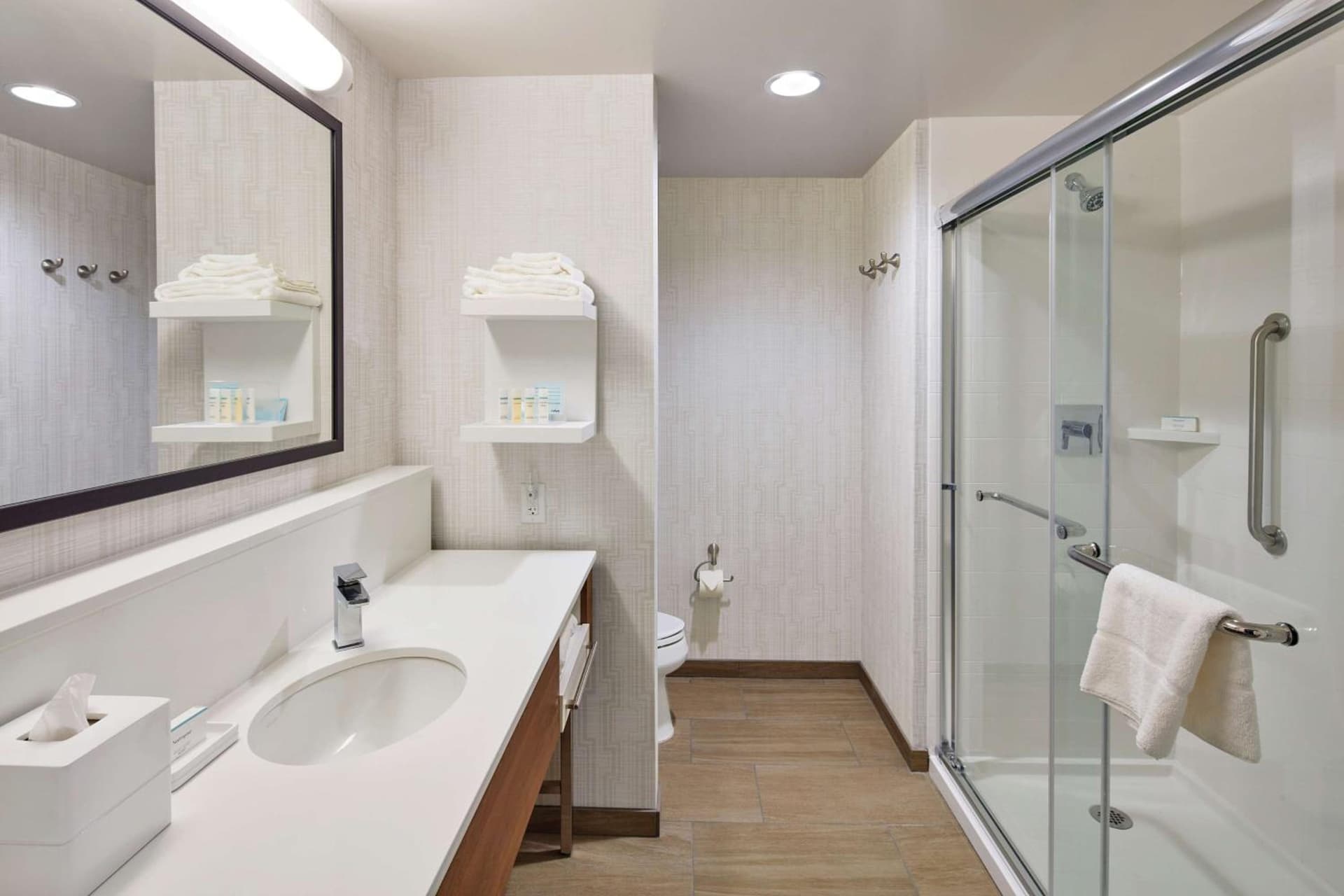Hampton Inn & Suites Sacramento at CSUS gallery photo in Sacramento, CA — image 64
