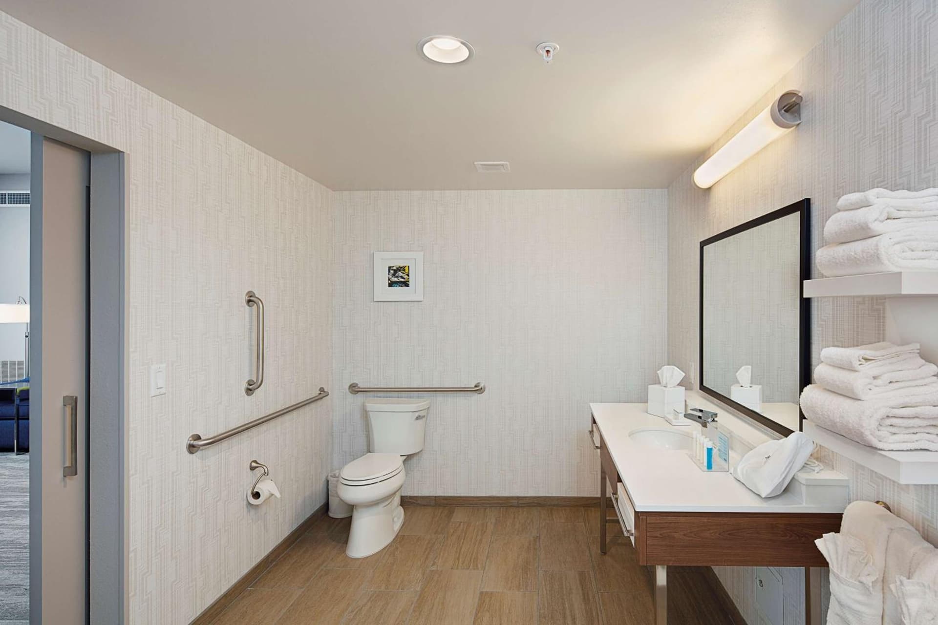 Hampton Inn & Suites Sacramento at CSUS gallery photo in Sacramento, CA — image 23