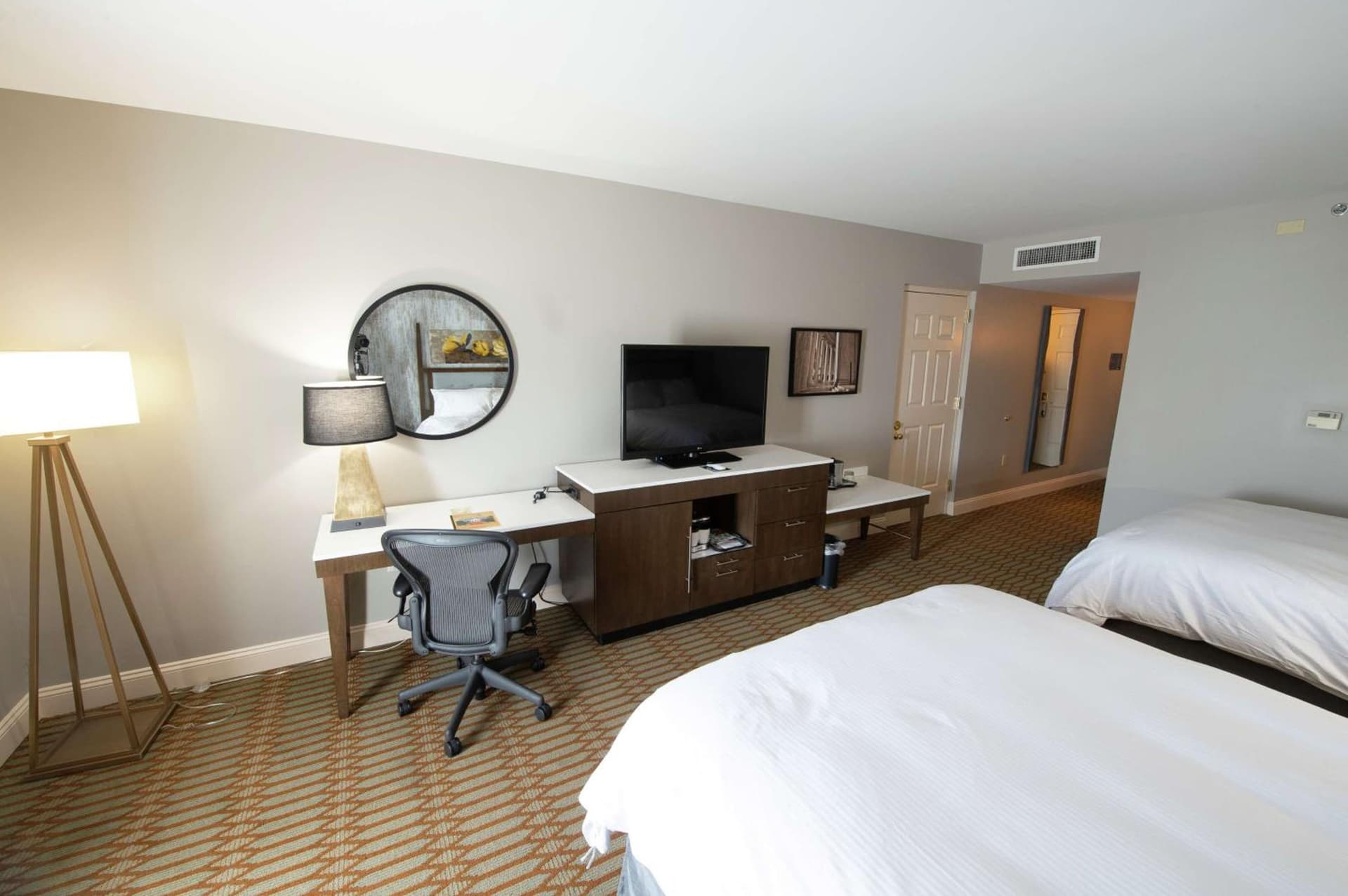 Virginia Crossings Hotel, Tapestry Collection by Hilton interior in Richmond, VA — gallery photo 2