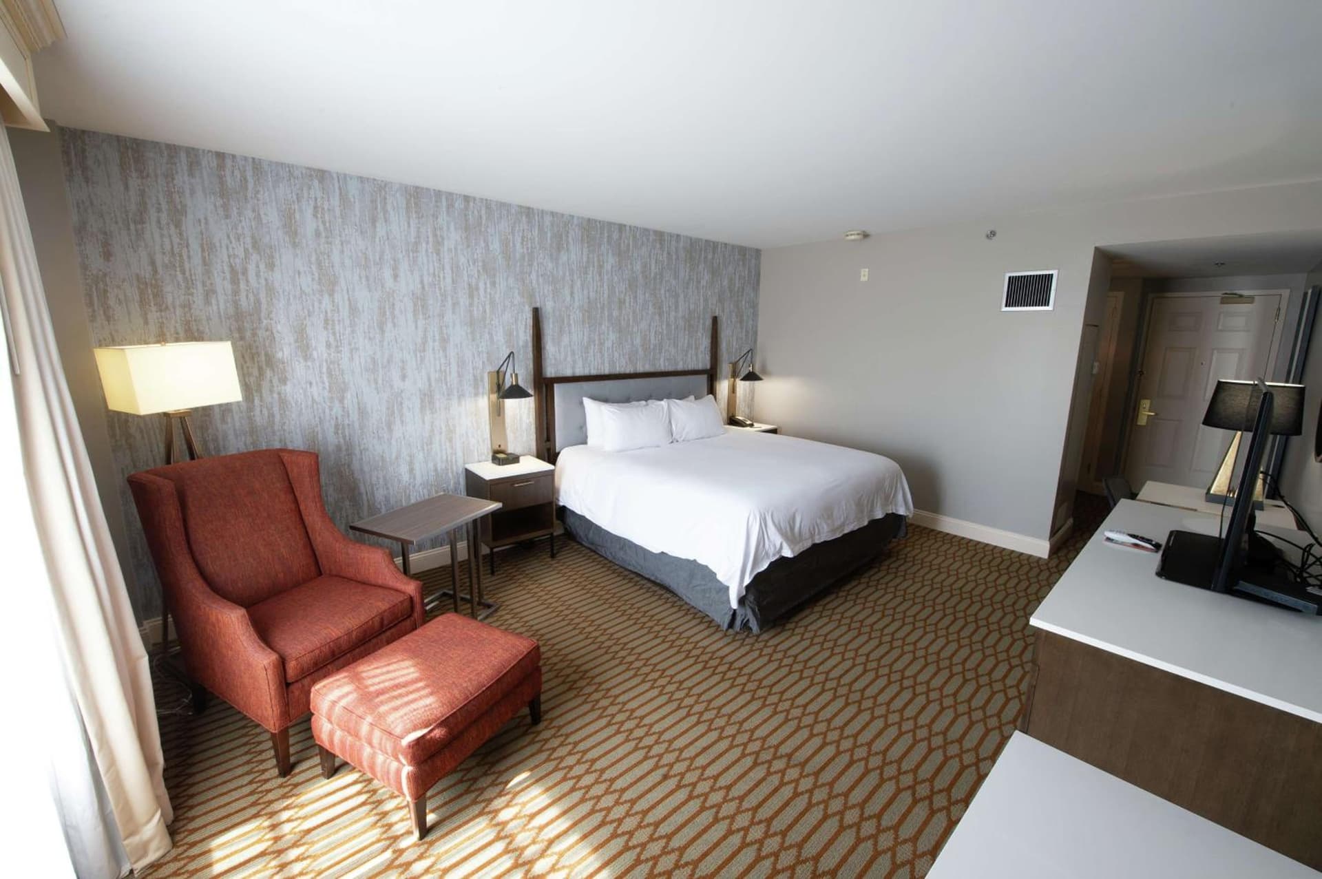 Virginia Crossings Hotel, Tapestry Collection by Hilton gallery photo in Richmond, VA — image 17