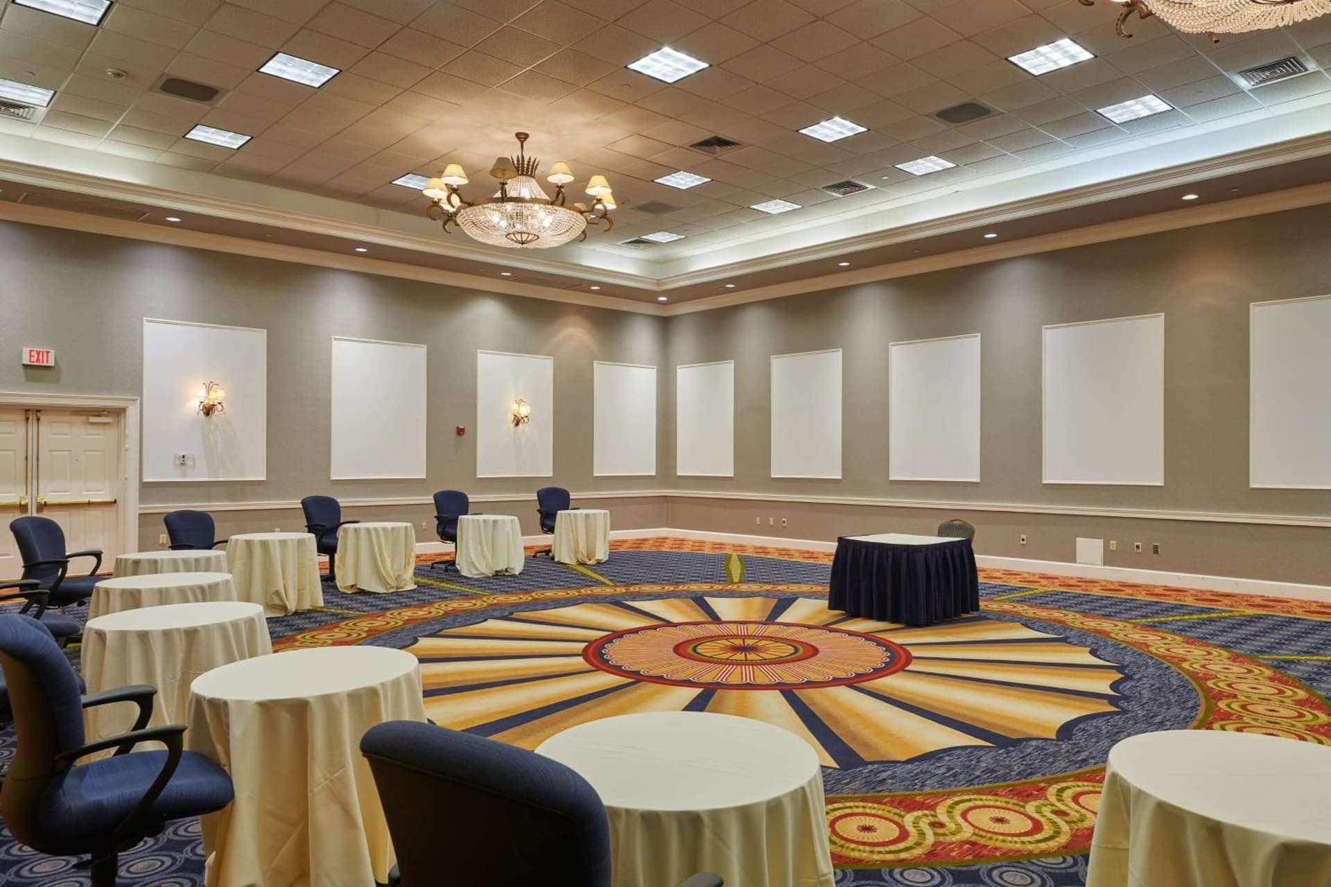 Virginia Crossings Hotel, Tapestry Collection by Hilton gallery photo in Richmond, VA — image 6