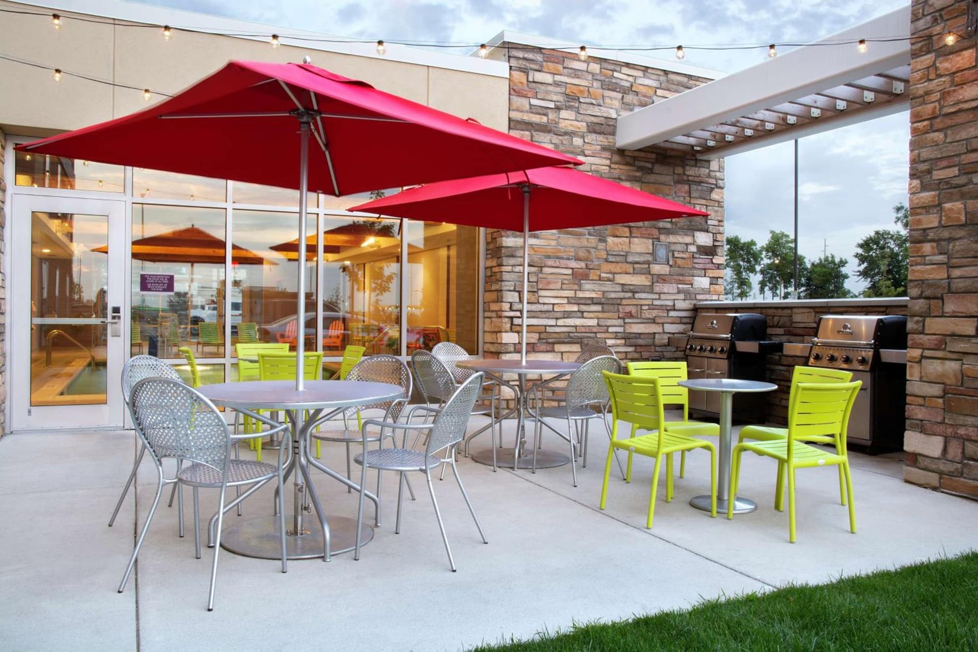 Home2 Suites By Hilton Indianapolis Greenwood gallery photo in Indianapolis, IN — image 26