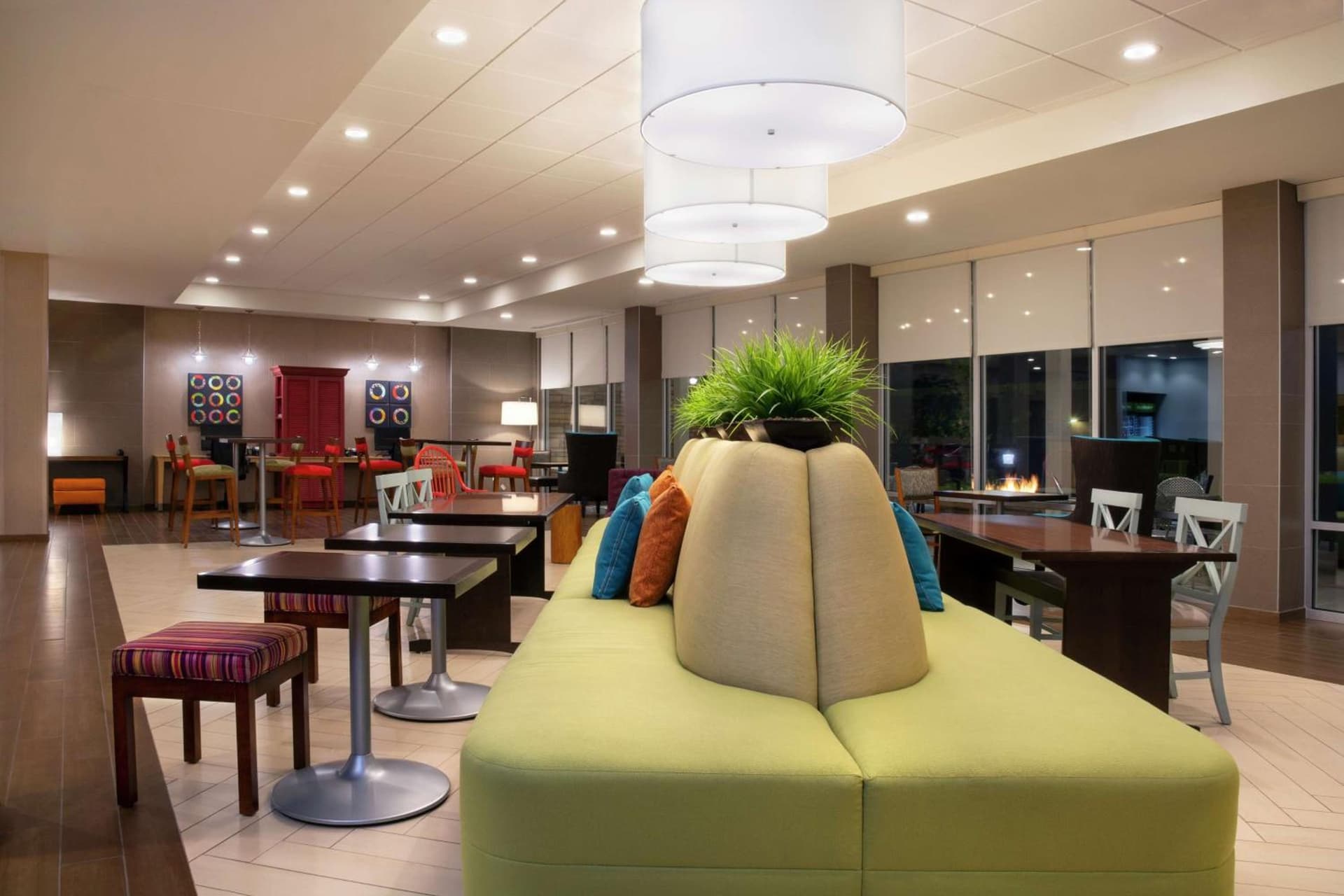 Home2 Suites By Hilton Indianapolis Greenwood gallery photo in Indianapolis, IN — image 6