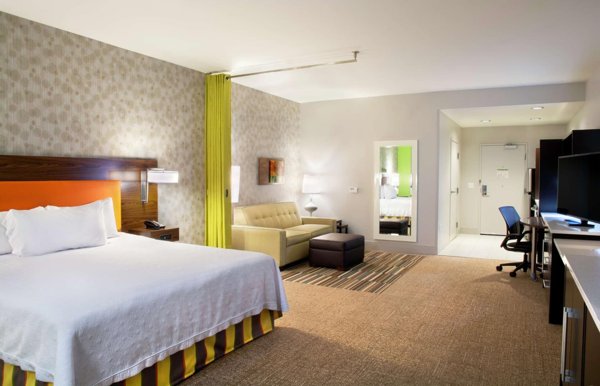Home2 Suites By Hilton Indianapolis Greenwood property views in Indianapolis, IN — gallery photo 3