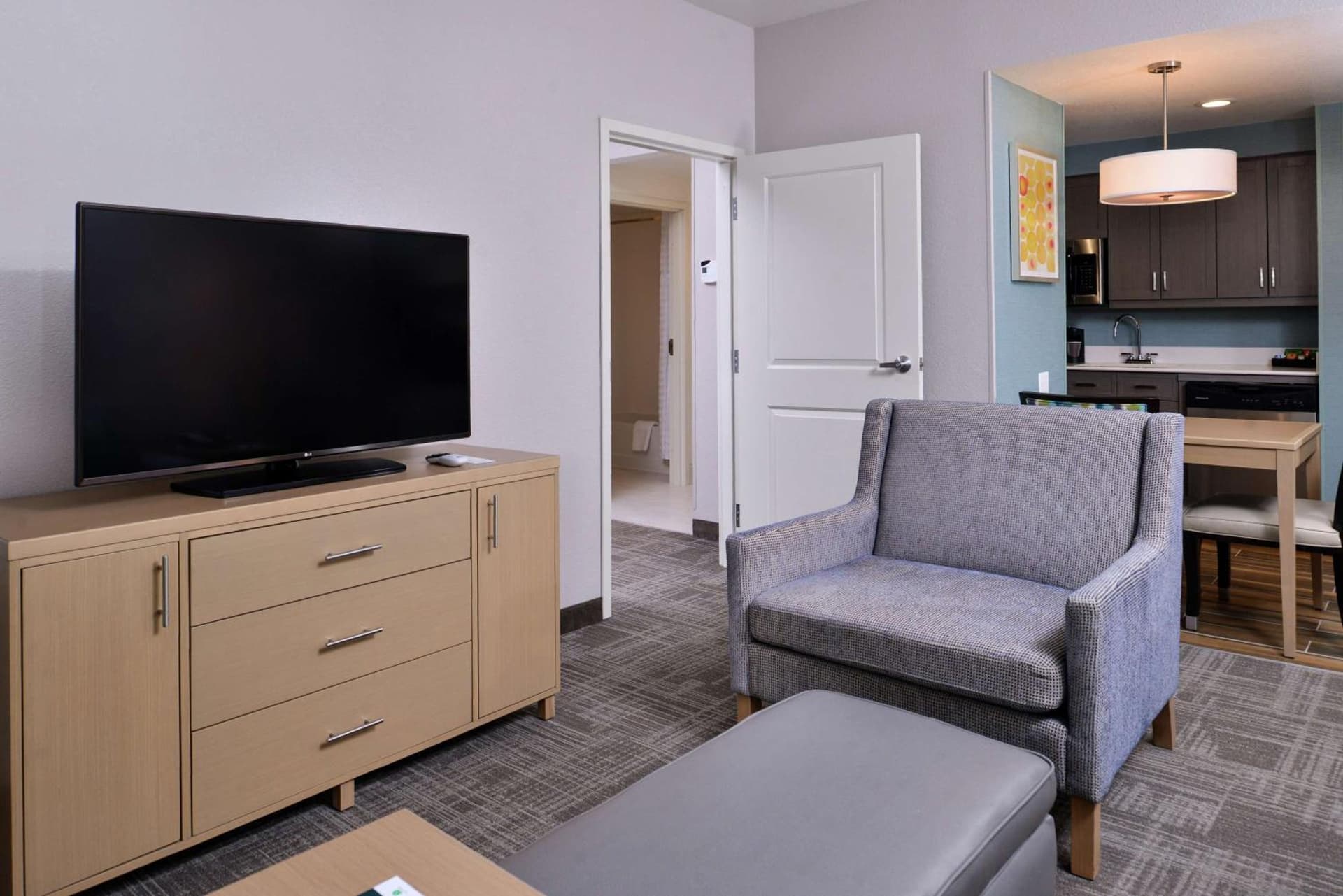 Homewood Suites Des Moines Airport gallery photo in Des Moines, IA — image 15