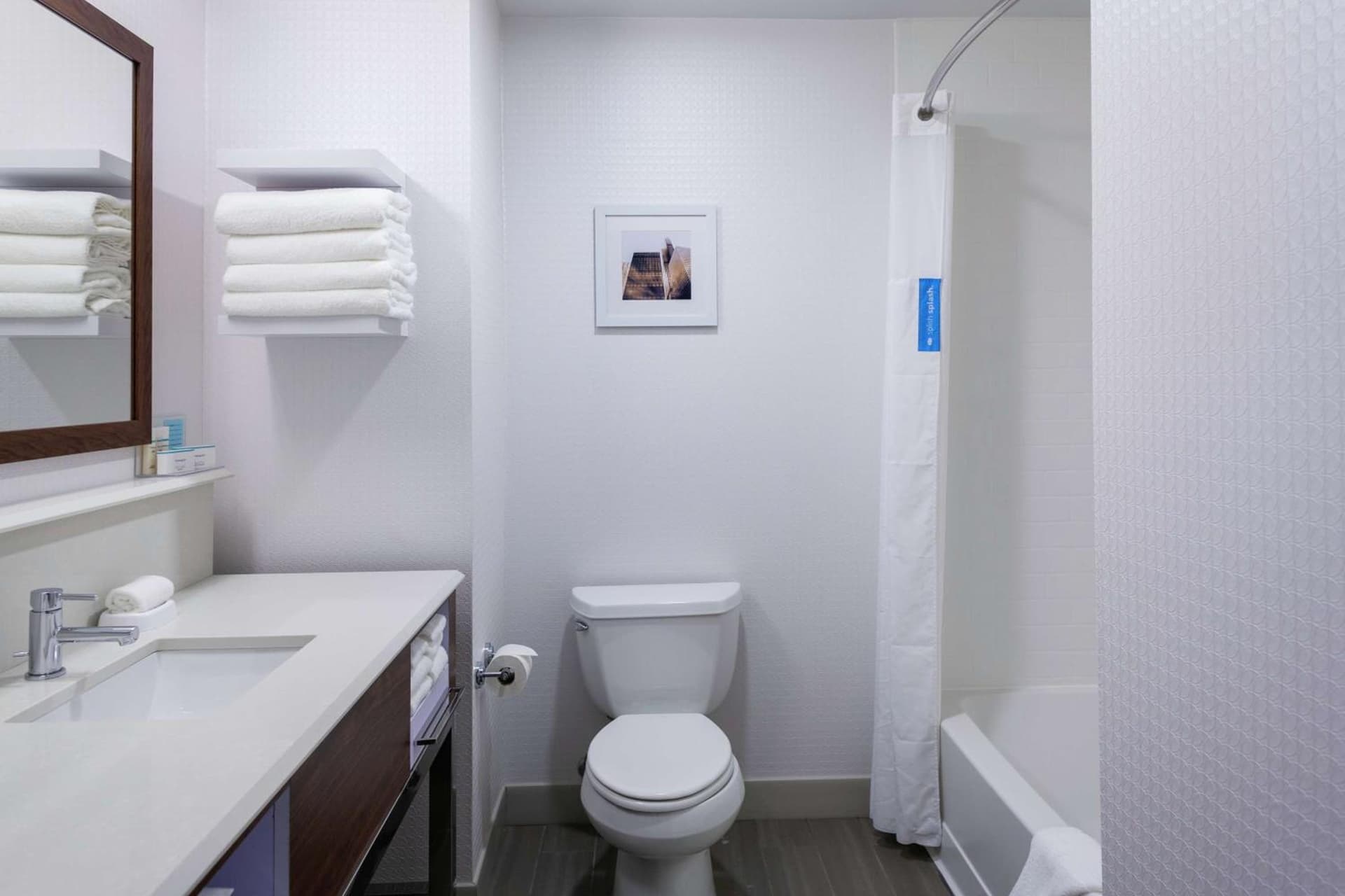 Hampton Inn & Suites Chicago-Burr Ridge gallery photo in Burr Ridge, IL — image 9