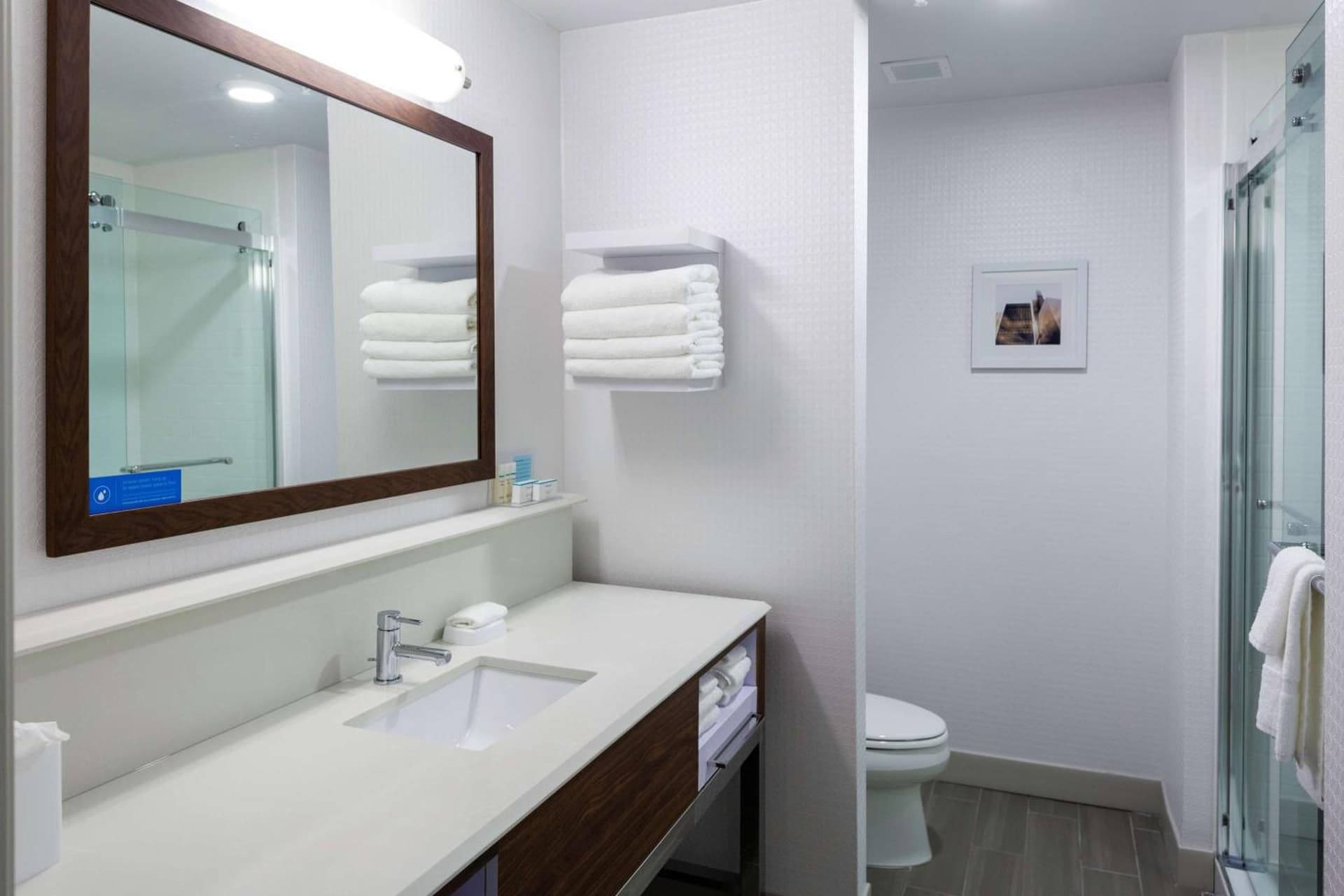 Hampton Inn & Suites Chicago-Burr Ridge gallery photo in Burr Ridge, IL — image 20