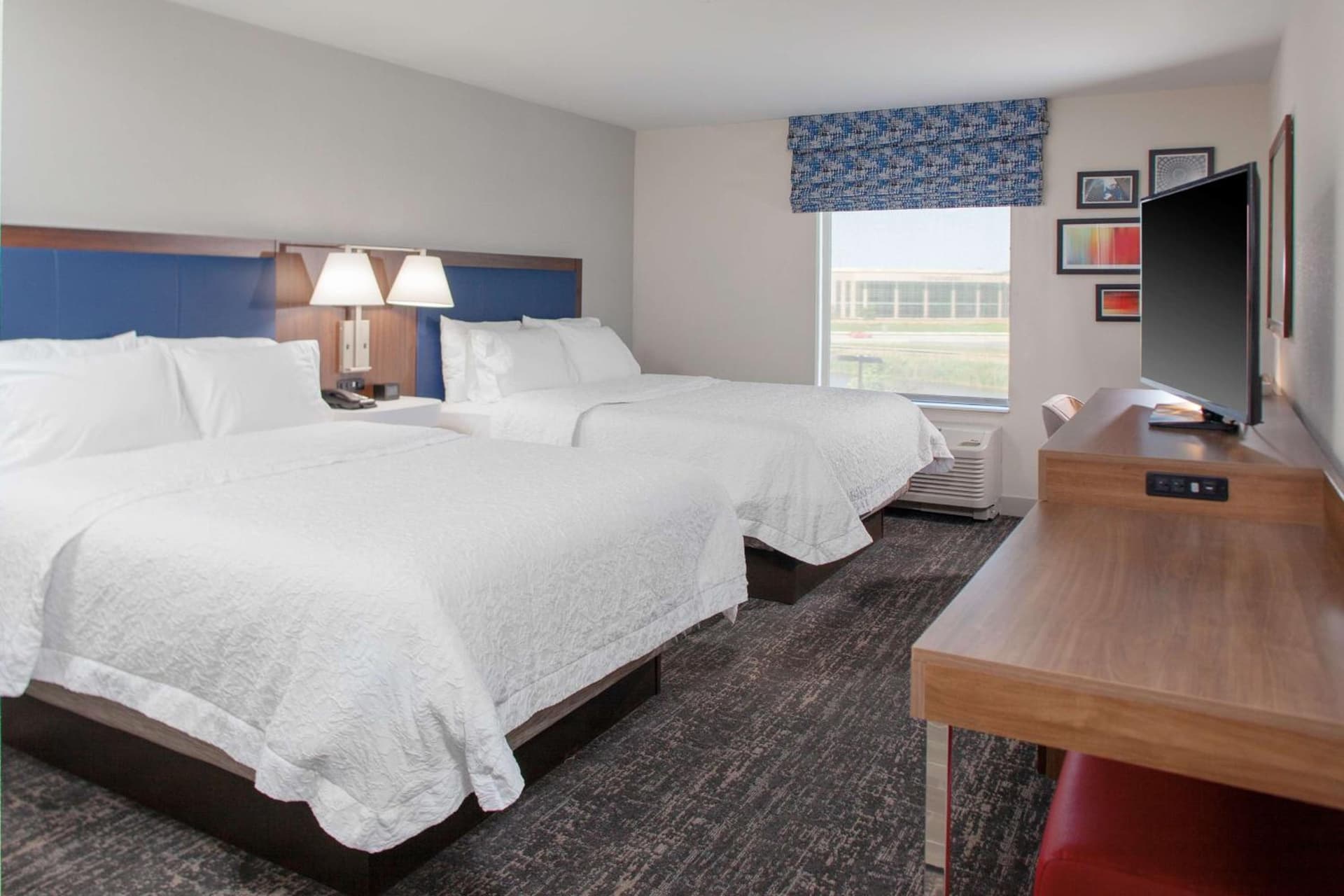 Hampton Inn & Suites Chicago-Burr Ridge gallery photo in Burr Ridge, IL — image 21