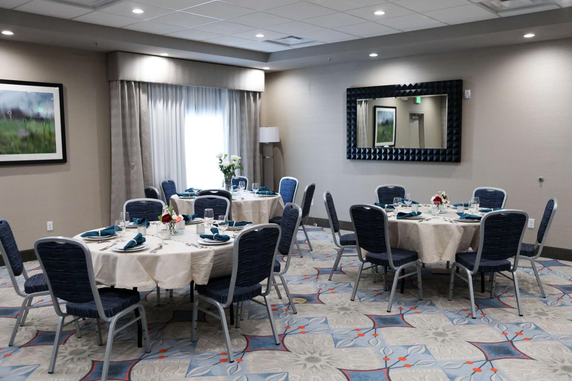 Hampton Inn & Suites Lafayette Medical Center, CO interior in Lafayette, CO — gallery photo 2