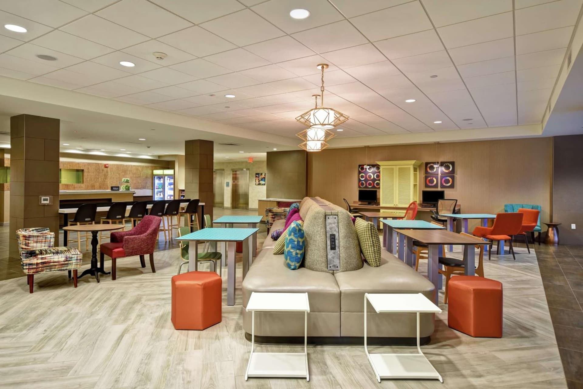 Home2 Suites Mechanicsburg interior in Mechanicsburg, PA — gallery photo 2