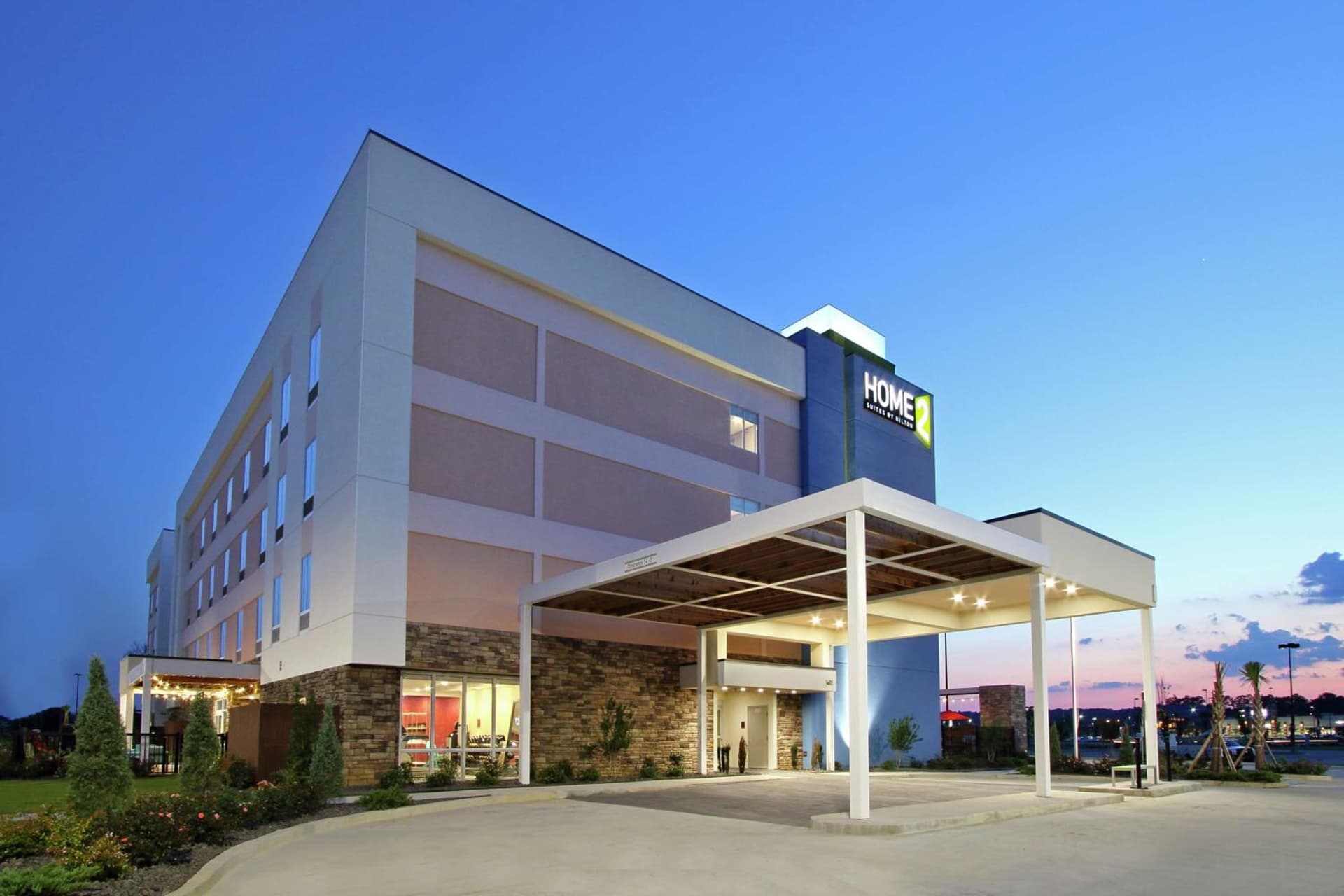 Home2 Suites by Hilton Mobile International Airport interior in Mobile, AL — gallery photo 2