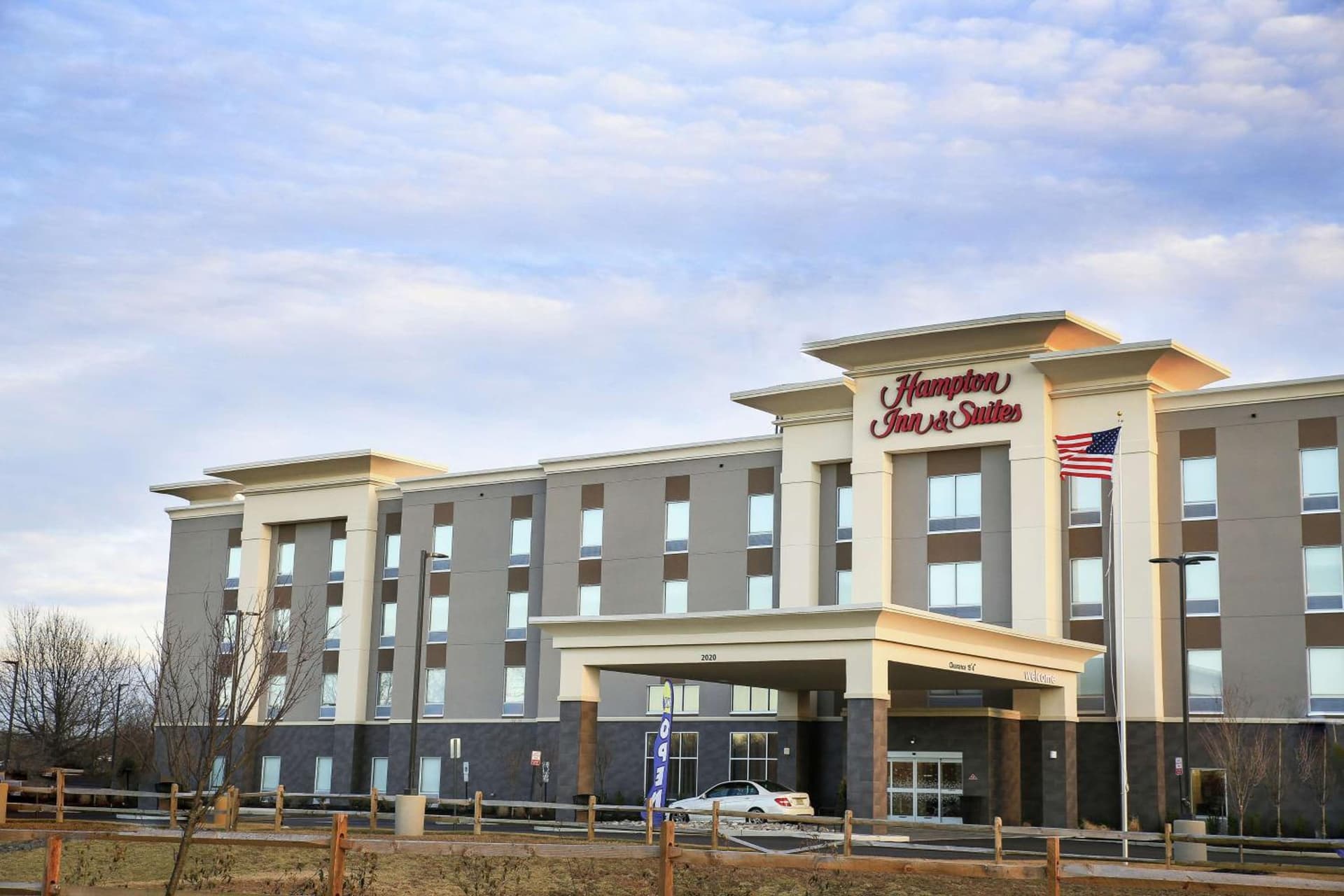Hampton Inn & Suites Mount Laurel/Moorestown featured exterior or lobby in Mount Laurel, NJ — similar hotel