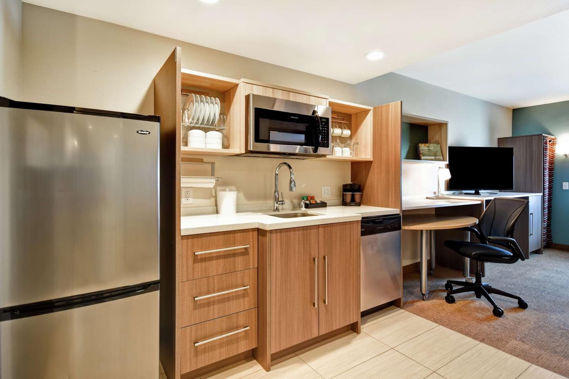 Home2 Suites by Hilton Victorville gallery photo in Victorville, CA — image 42