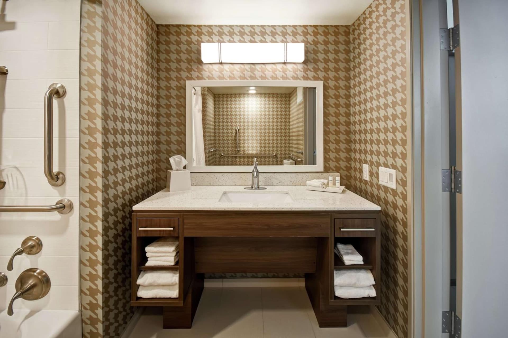 Home2 Suites by Hilton Gilbert gallery photo in Gilbert, AZ — image 12
