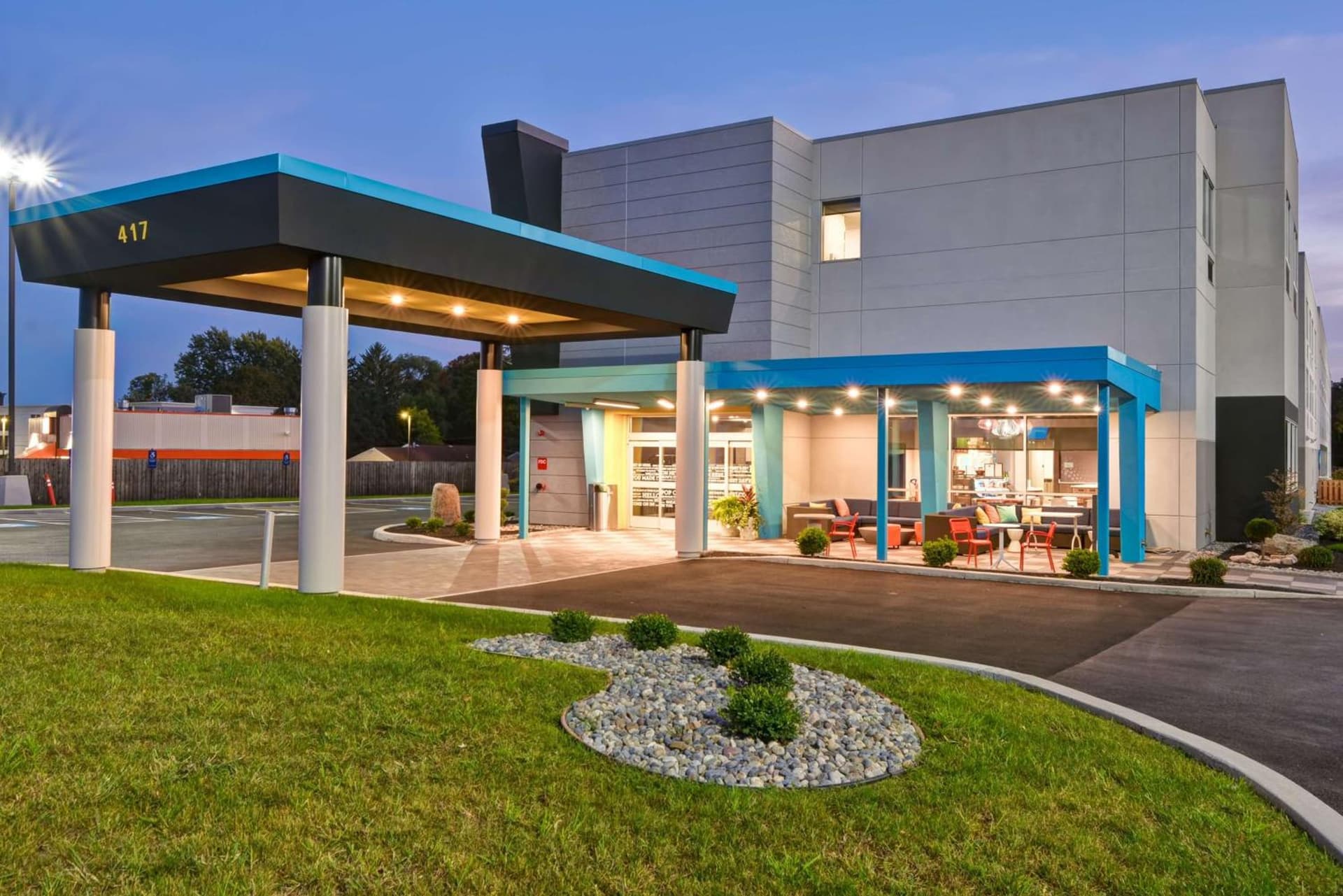 Tru by Hilton Syracuse North Airport Area property views in Liverpool, NY — gallery photo 3