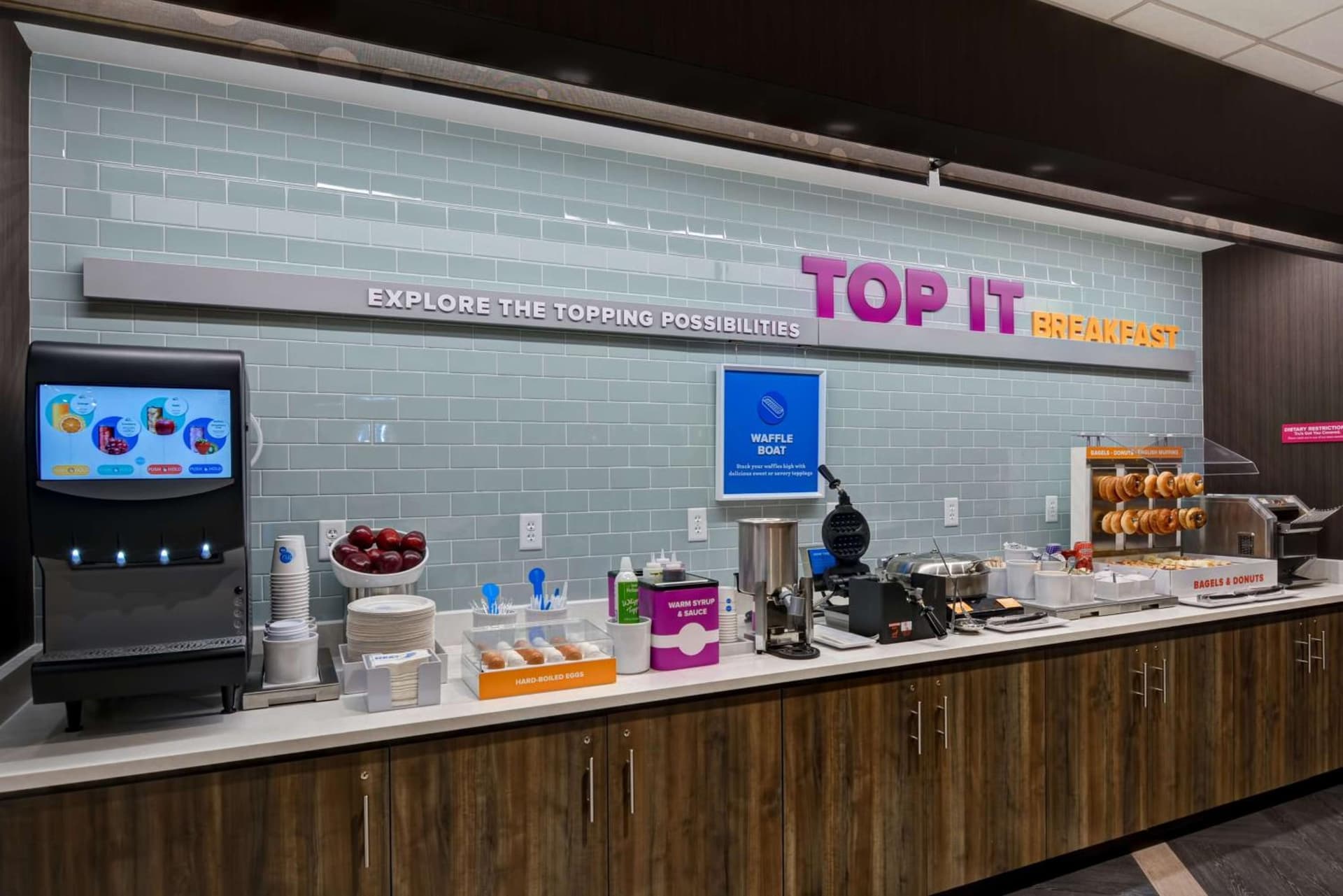 Tru by Hilton Syracuse North Airport Area gallery photo in Liverpool, NY — image 32