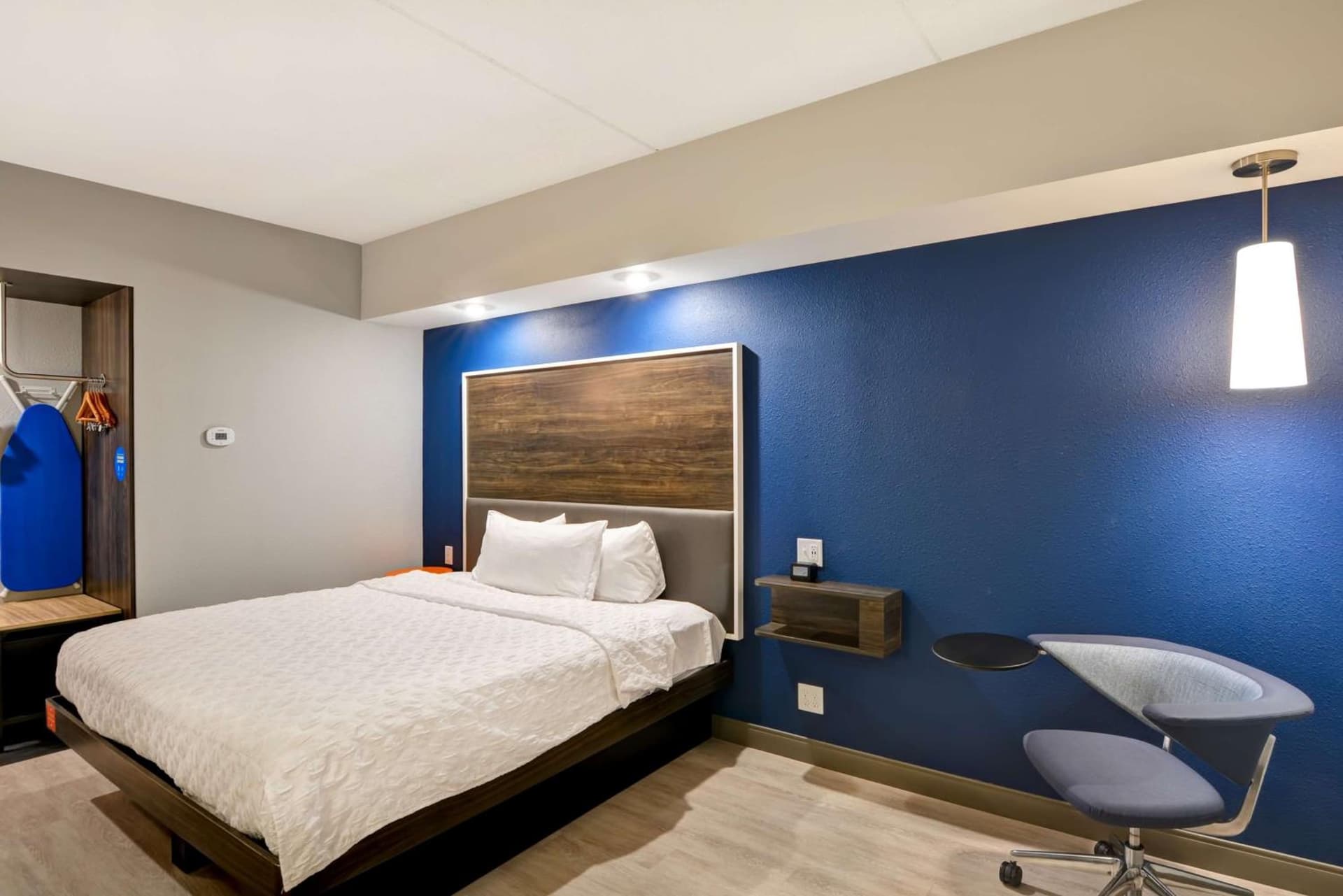 Tru by Hilton Syracuse North Airport Area gallery photo in Liverpool, NY — image 10