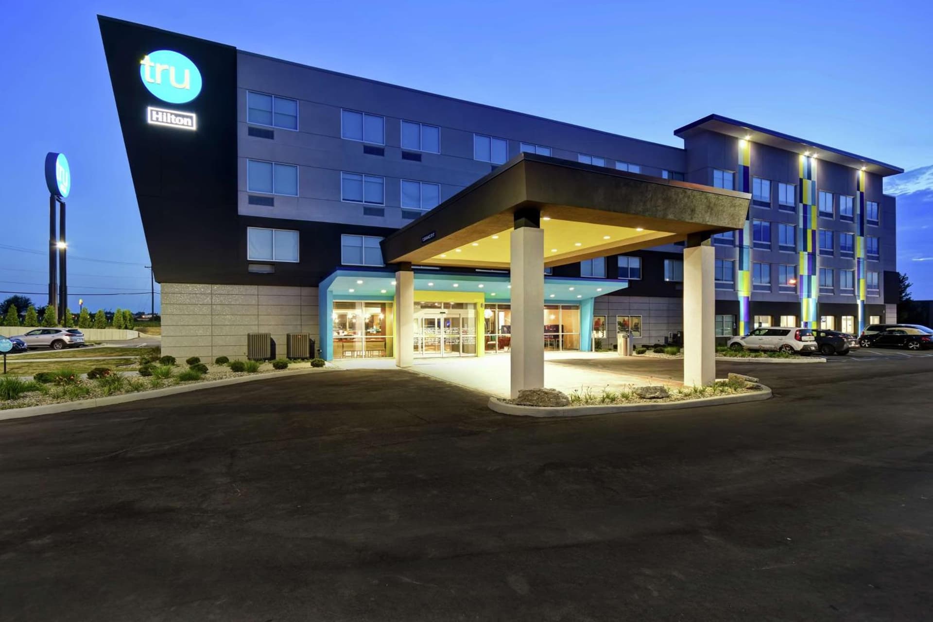 Tru By Hilton Fort Wayne featured exterior or lobby in Fort Wayne, IN — similar hotel