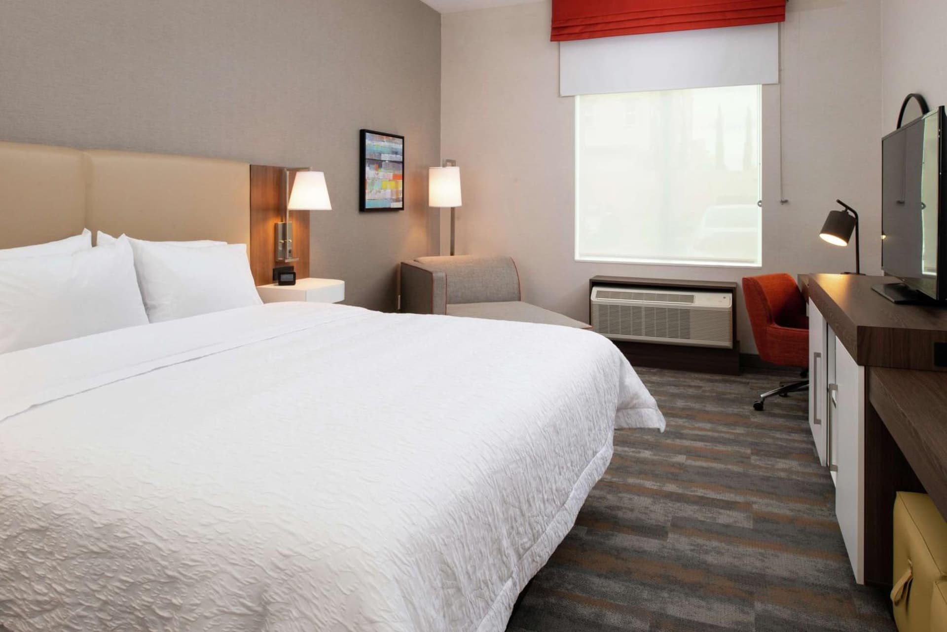 Hampton Inn & Suites Buena Park gallery photo in Buena Park, CA — image 9