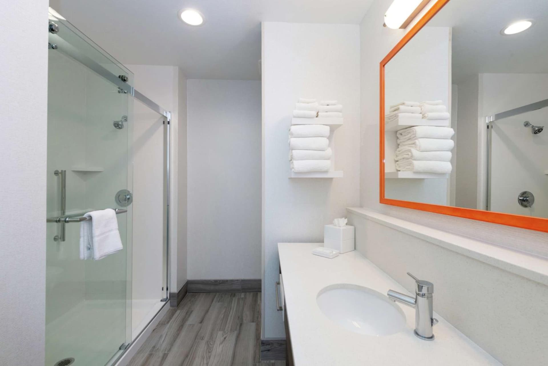 Hampton Inn & Suites Buena Park gallery photo in Buena Park, CA — image 24