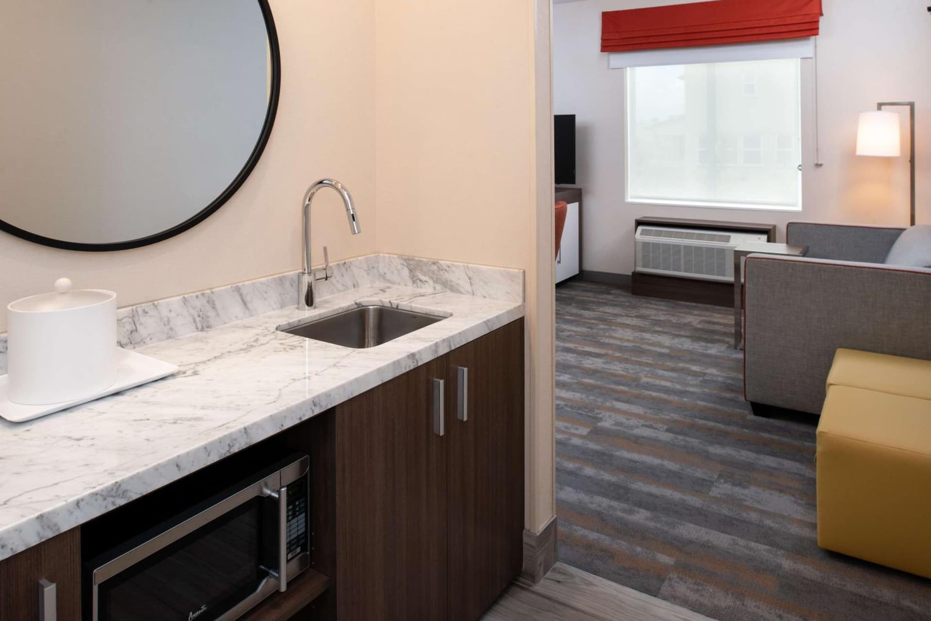 Hampton Inn & Suites Buena Park gallery photo in Buena Park, CA — image 12