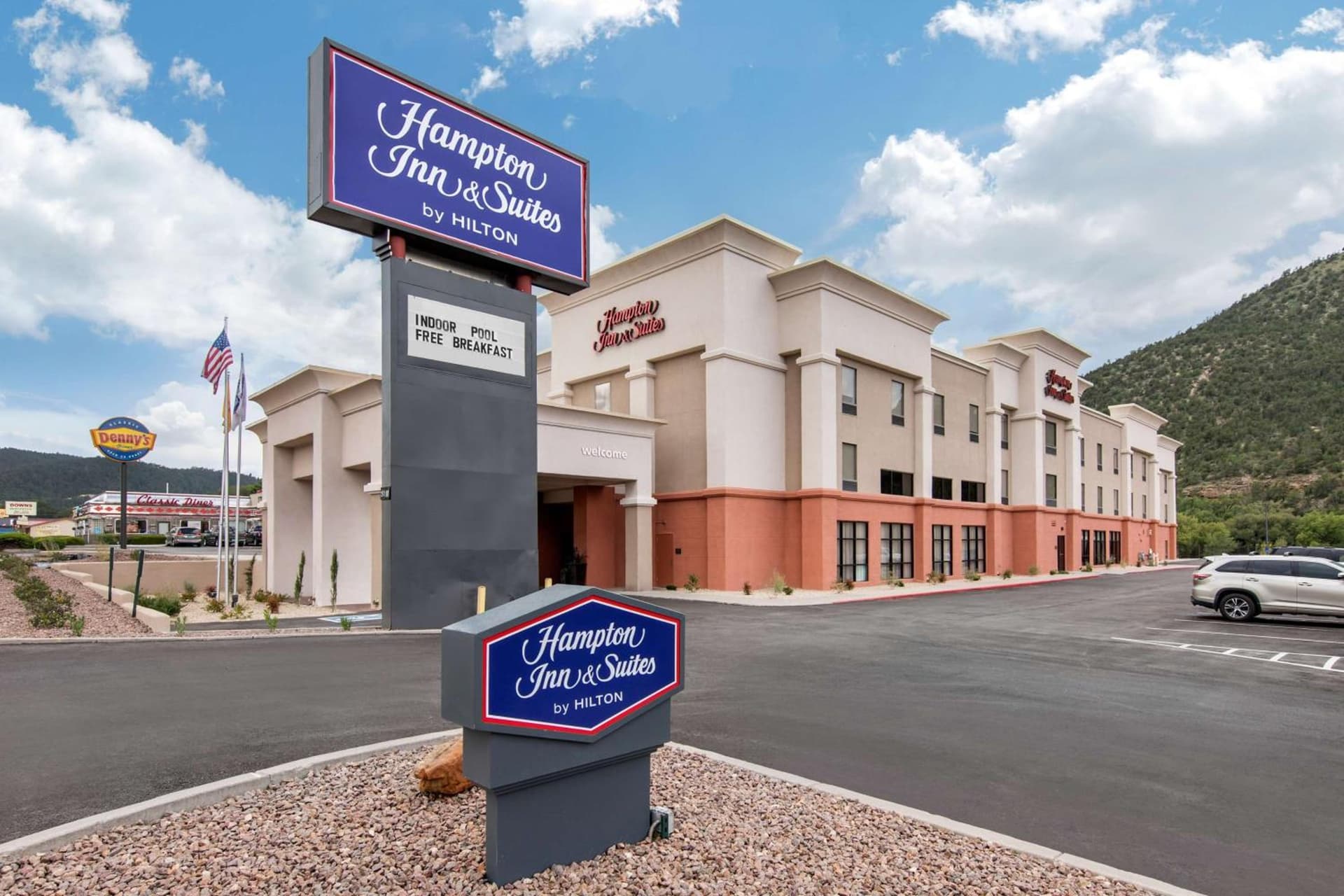 Hampton Inn & Suites Ruidoso Downs property views in Ruidoso Downs, NM — gallery photo 3