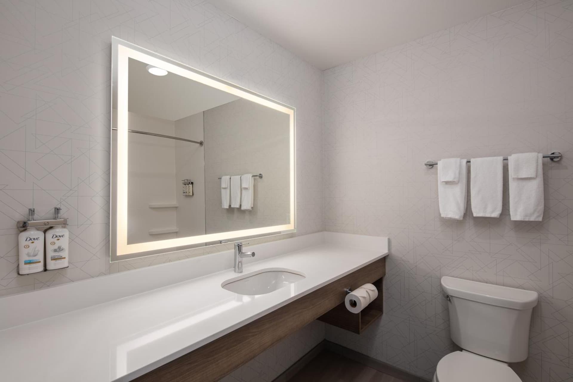 Holiday Inn Express Bothell by IHG gallery photo in Bothell, WA — image 50