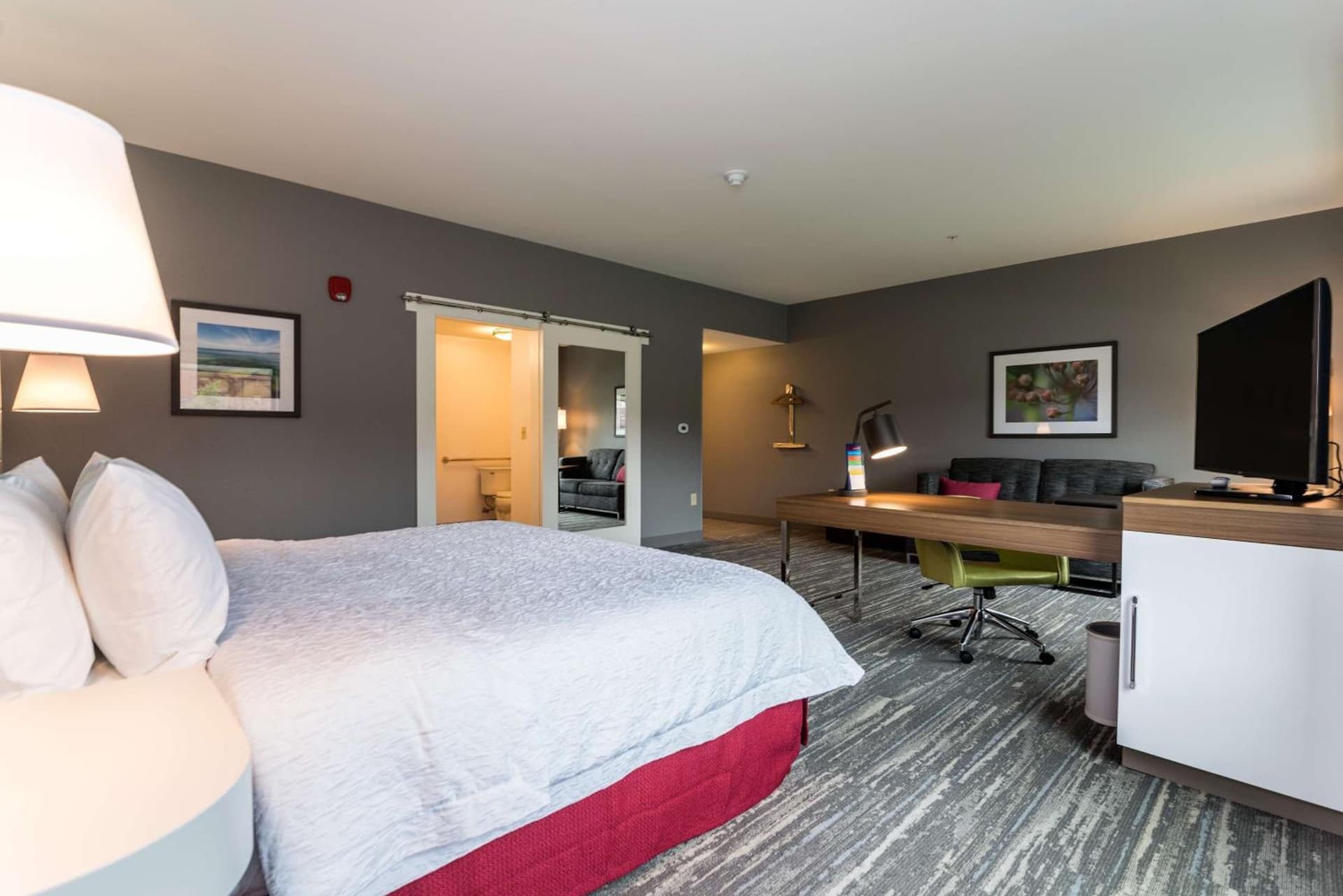 Hampton Inn & Suites - Allen Park gallery photo in Allen Park, MI — image 16