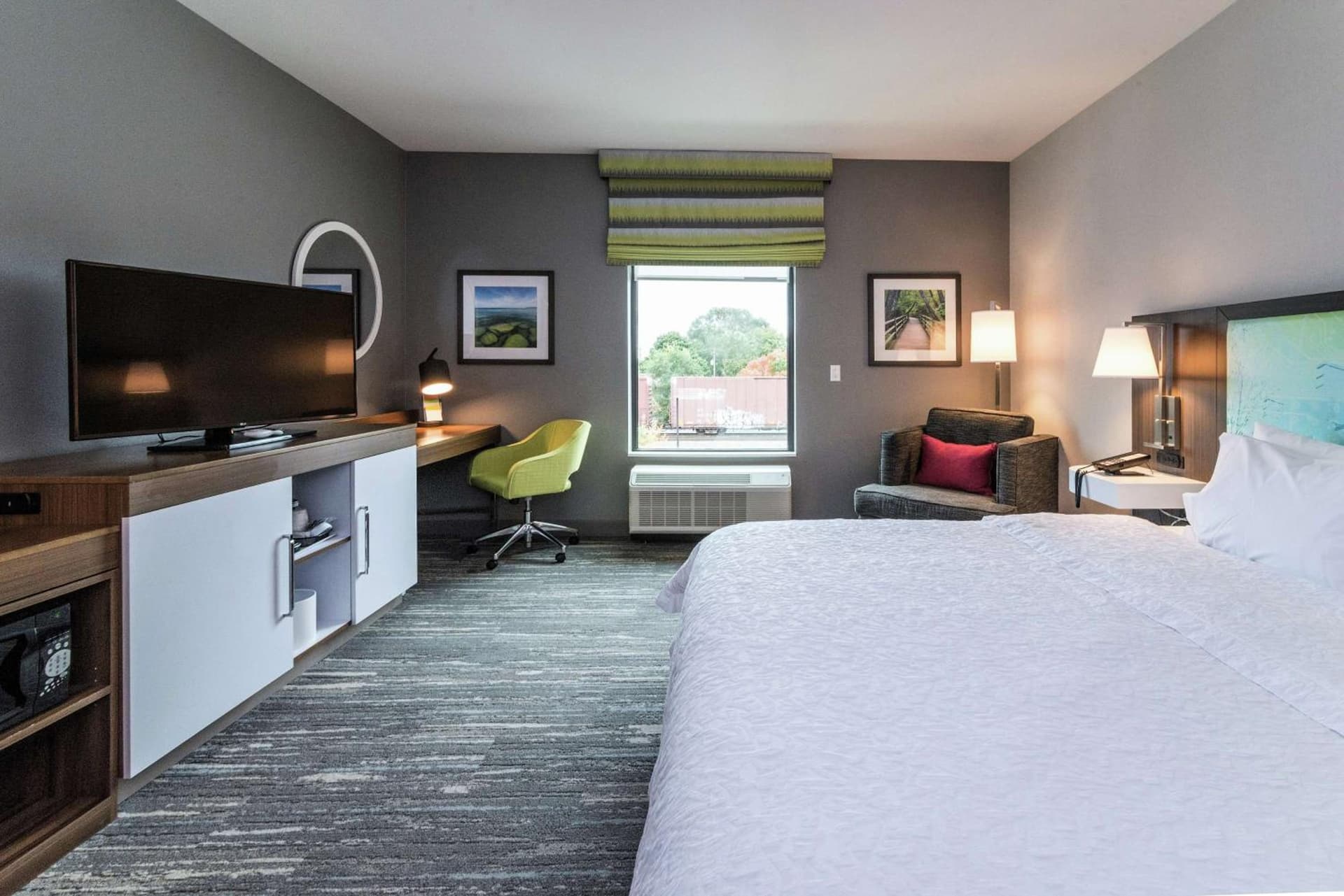 Hampton Inn & Suites - Allen Park gallery photo in Allen Park, MI — image 5