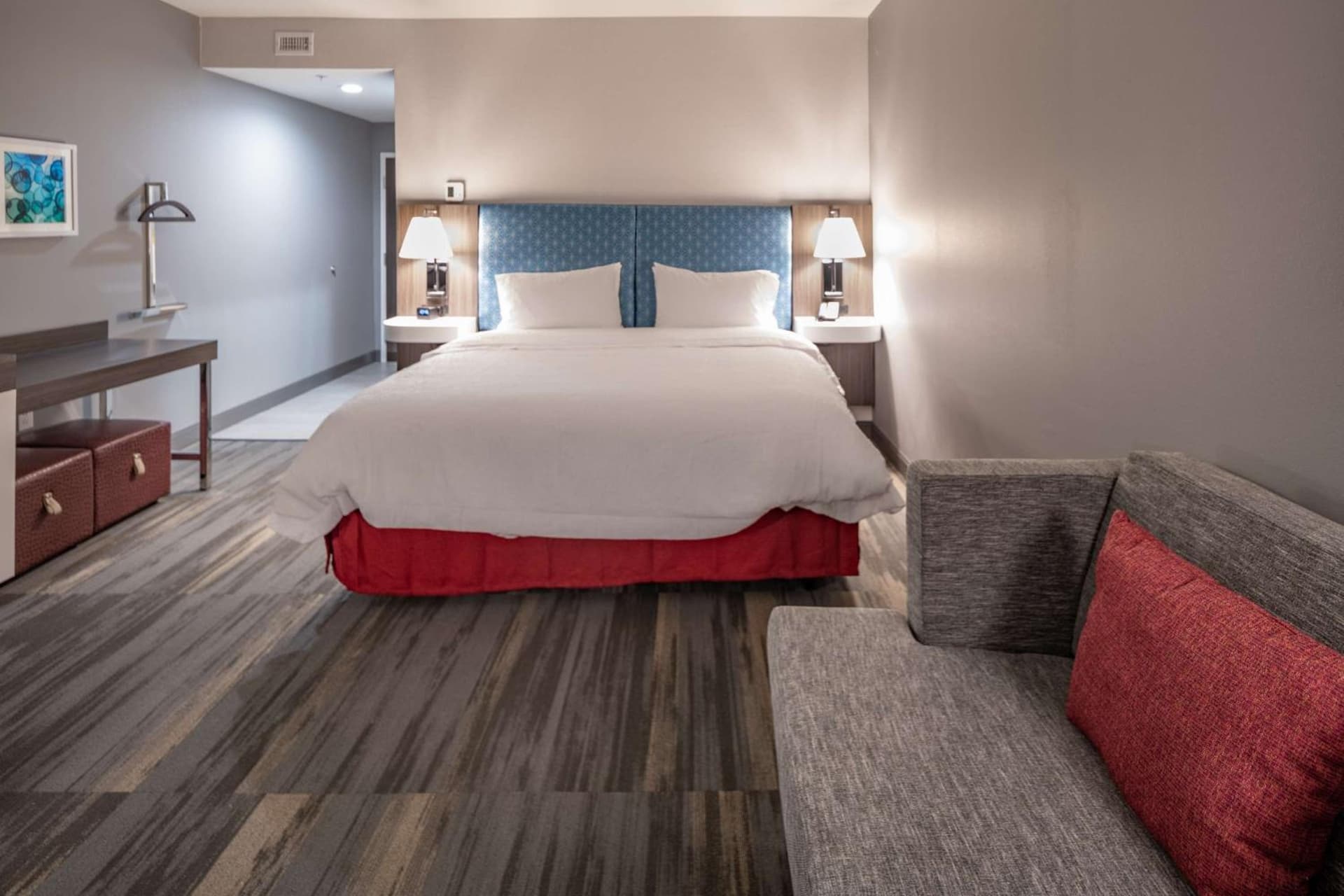 Hampton Inn & Suites Dallas/Plano Central property views in Plano, TX — gallery photo 3