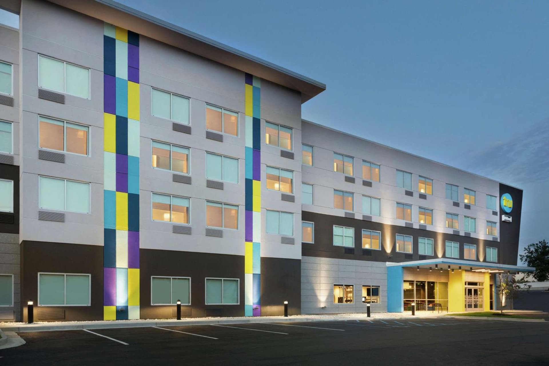 Tru By Hilton Harbison Columbia featured exterior or lobby in Columbia, SC — similar hotel