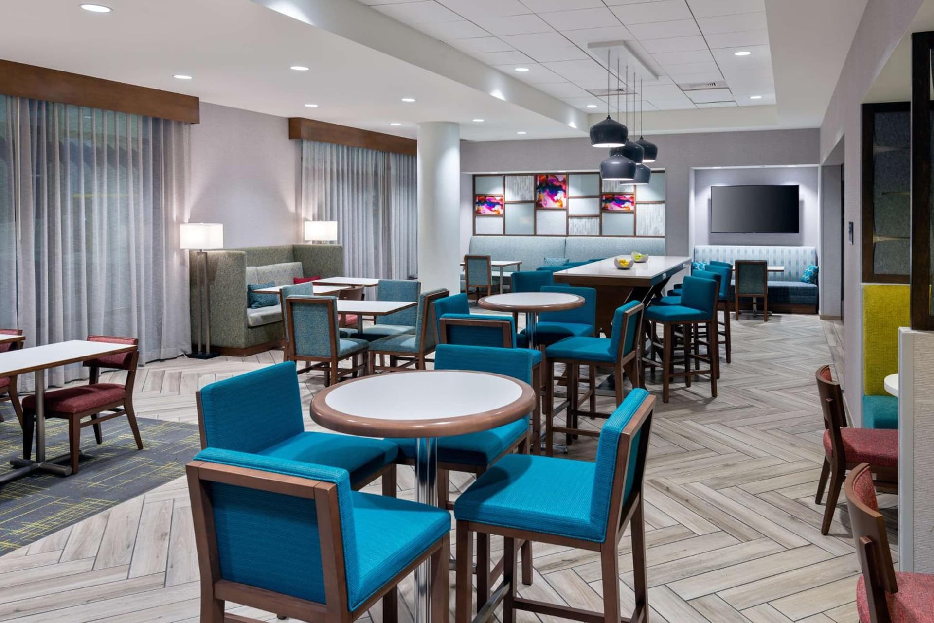 Hampton Inn Tampa Downtown Channel District gallery photo in Tampa, FL — image 8