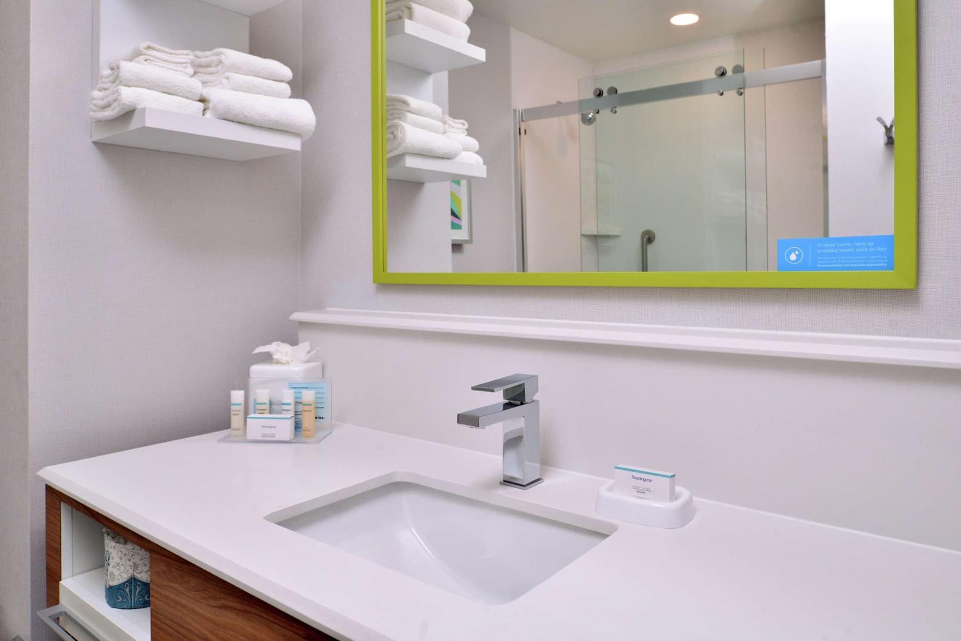 Hampton Inn Tampa Downtown Channel District gallery photo in Tampa, FL — image 55