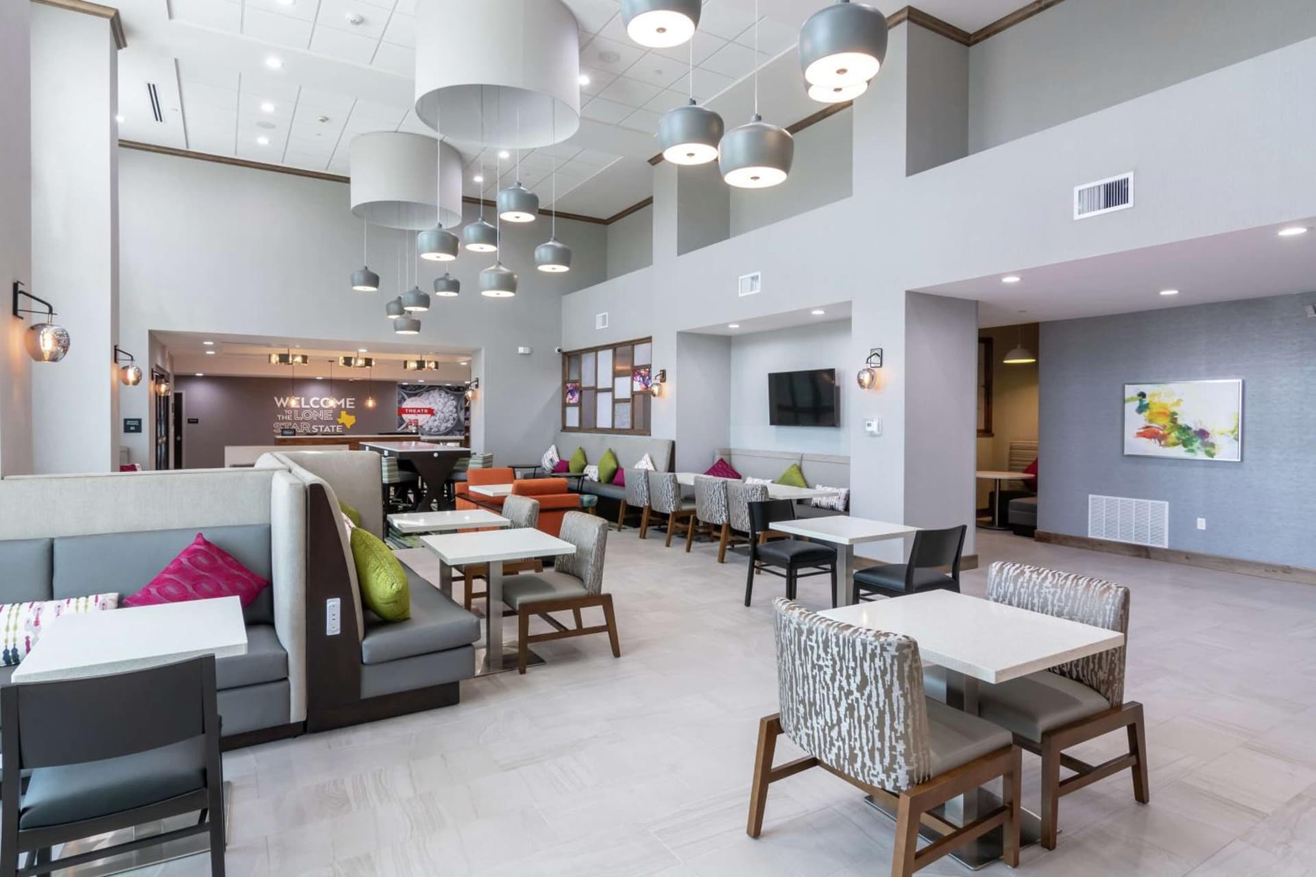 Hampton Inn & Suites Dallas East gallery photo in Dallas, TX — image 48