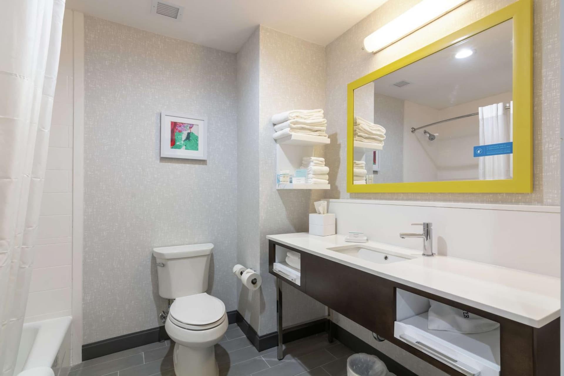 Hampton Inn & Suites Dallas East gallery photo in Dallas, TX — image 14