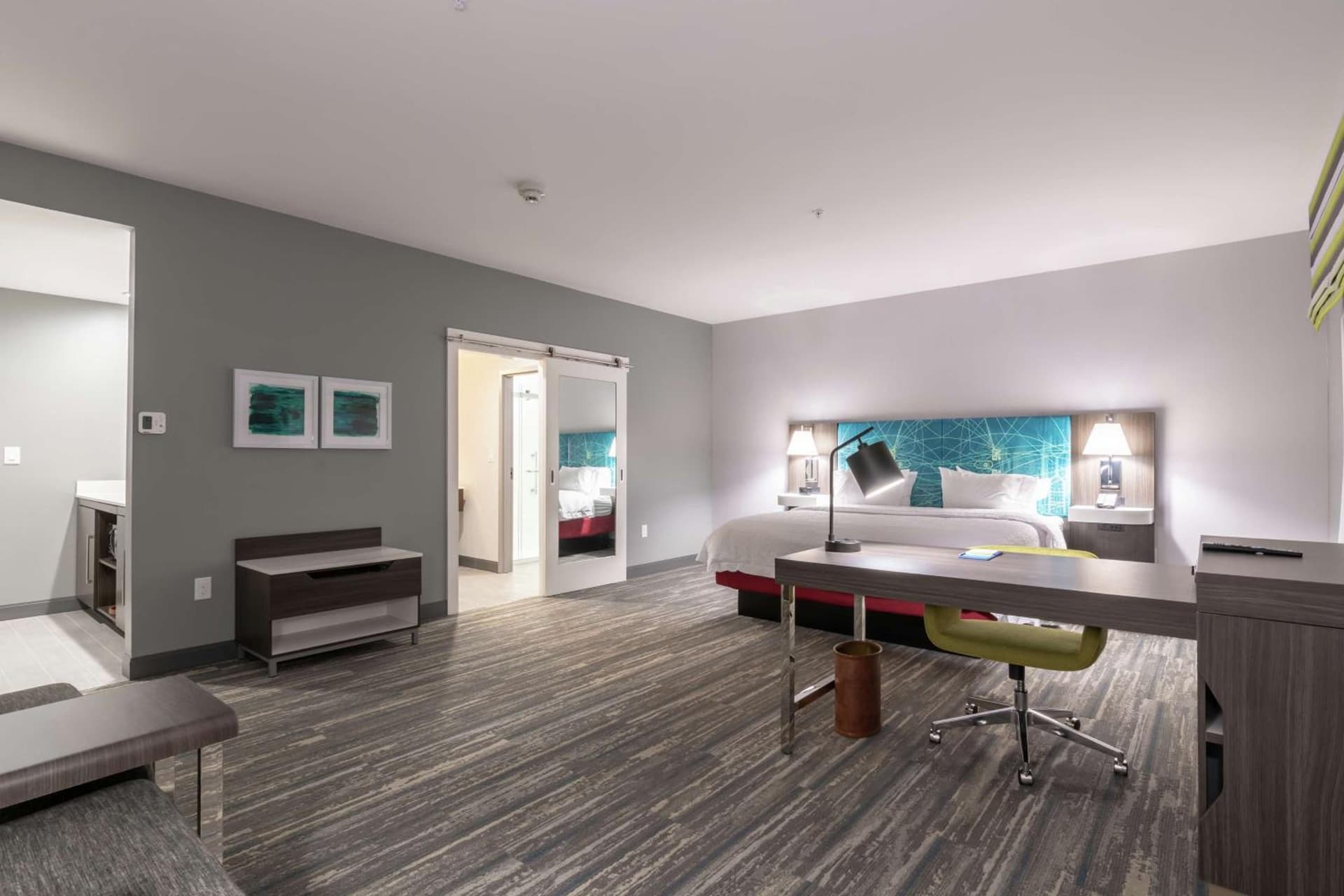 Hampton Inn & Suites Dallas East gallery photo in Dallas, TX — image 21