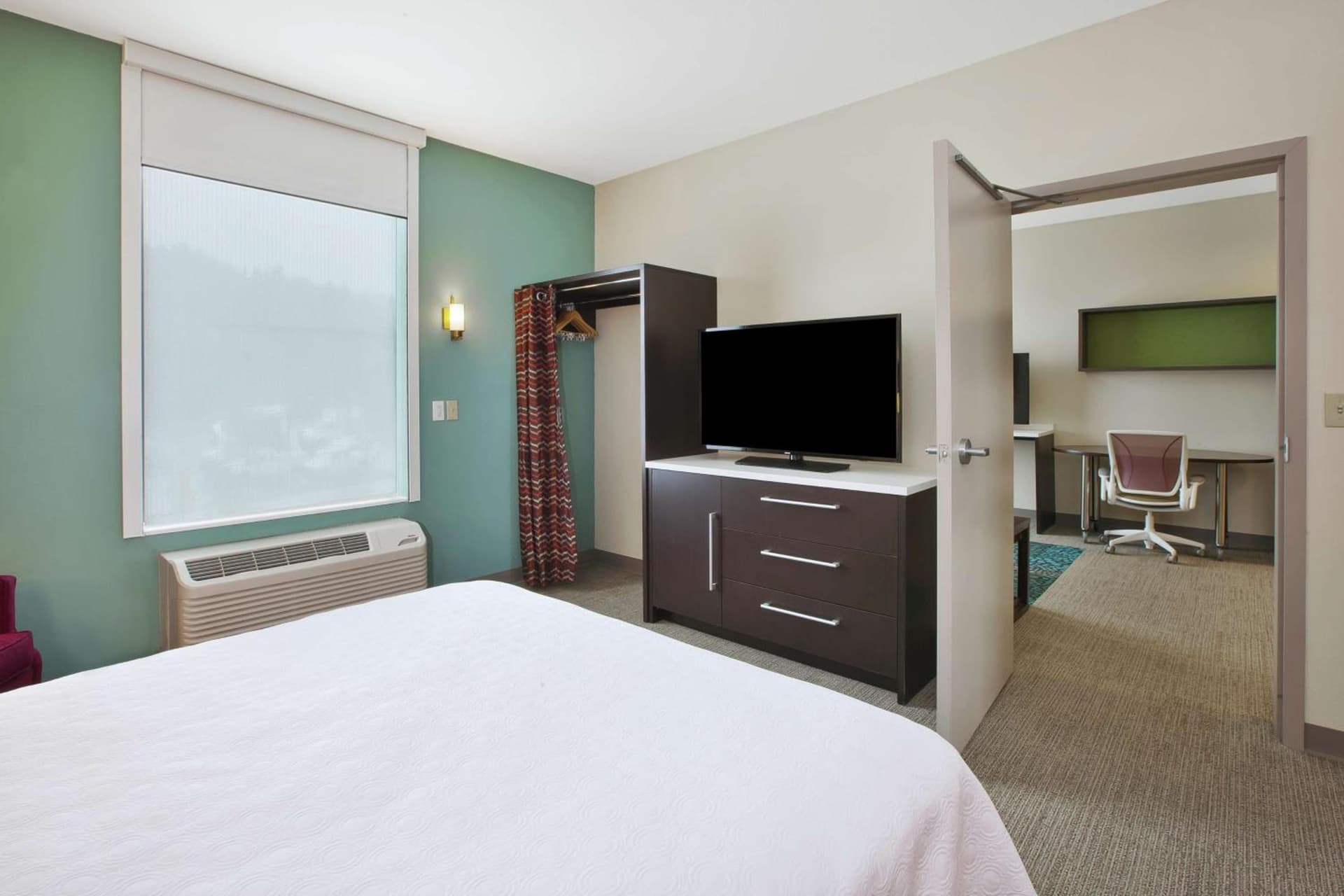 Home2 Suites By Hilton Holland gallery photo in Holland, MI — image 10