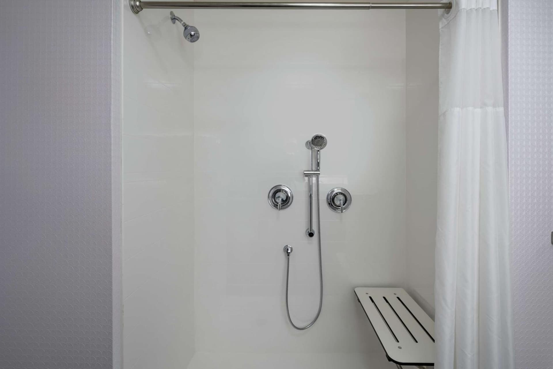 Hampton Inn Weston, WV interior in Weston, WV — gallery photo 2