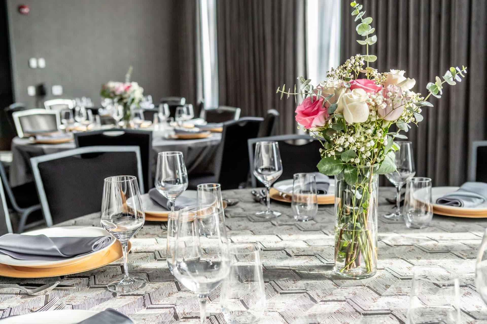 The Rose Chicago, Tapestry Collection By Hilton gallery photo in Rosemont, IL — image 99