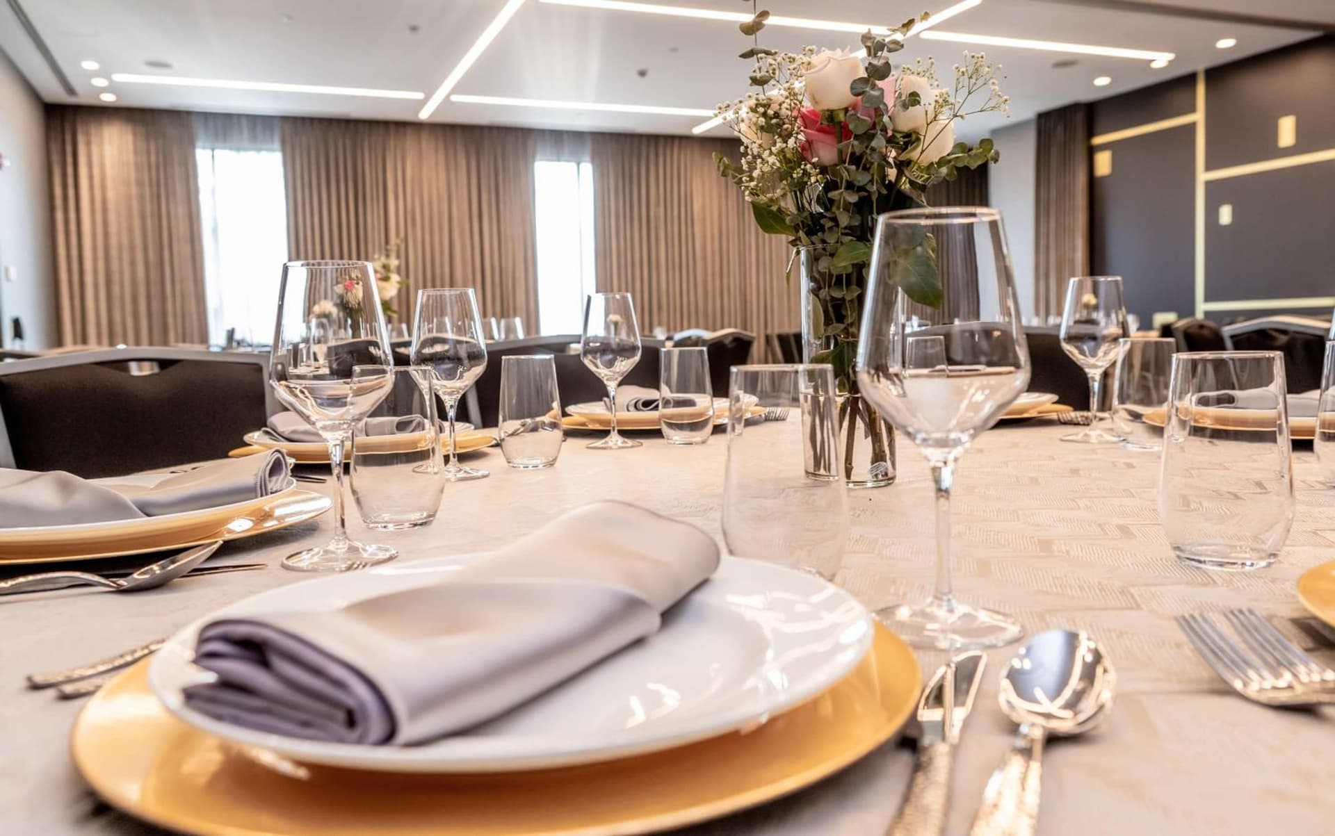 The Rose Chicago, Tapestry Collection By Hilton gallery photo in Rosemont, IL — image 51
