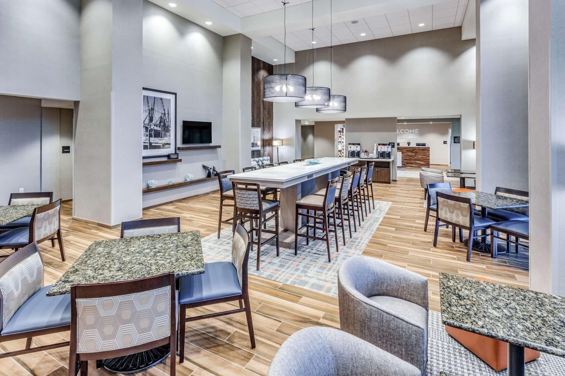Hampton Inn & Suites Kittery-Portsmouth gallery photo in Kittery — image 35