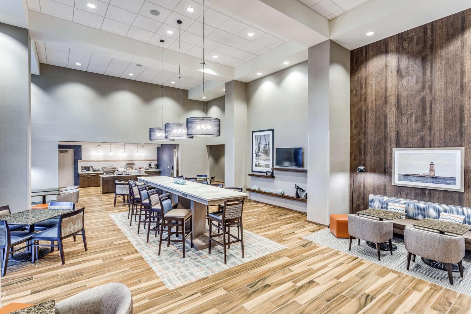 Hampton Inn & Suites Kittery-Portsmouth gallery photo in Kittery — image 12